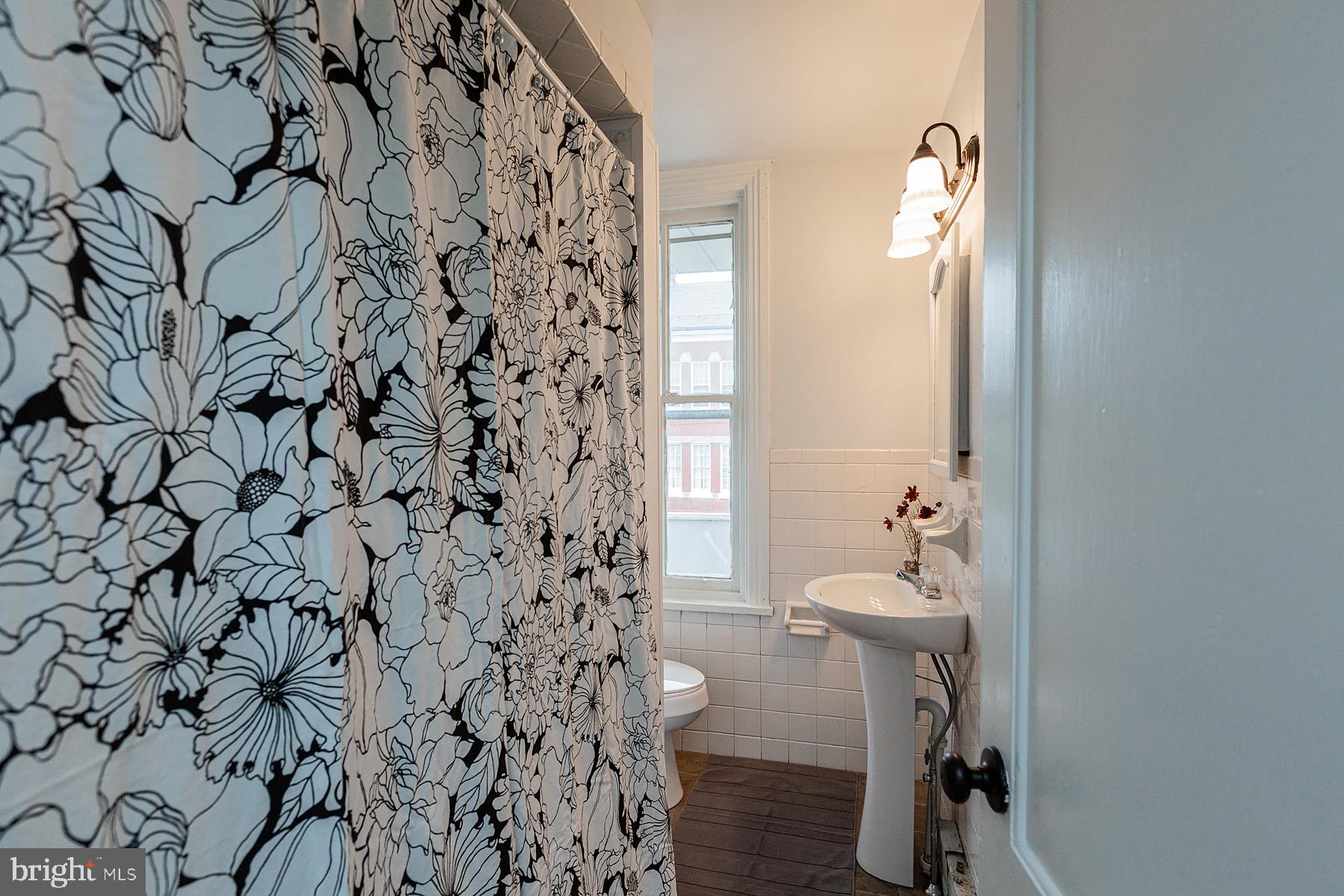 COLUMBIA - Residential Income