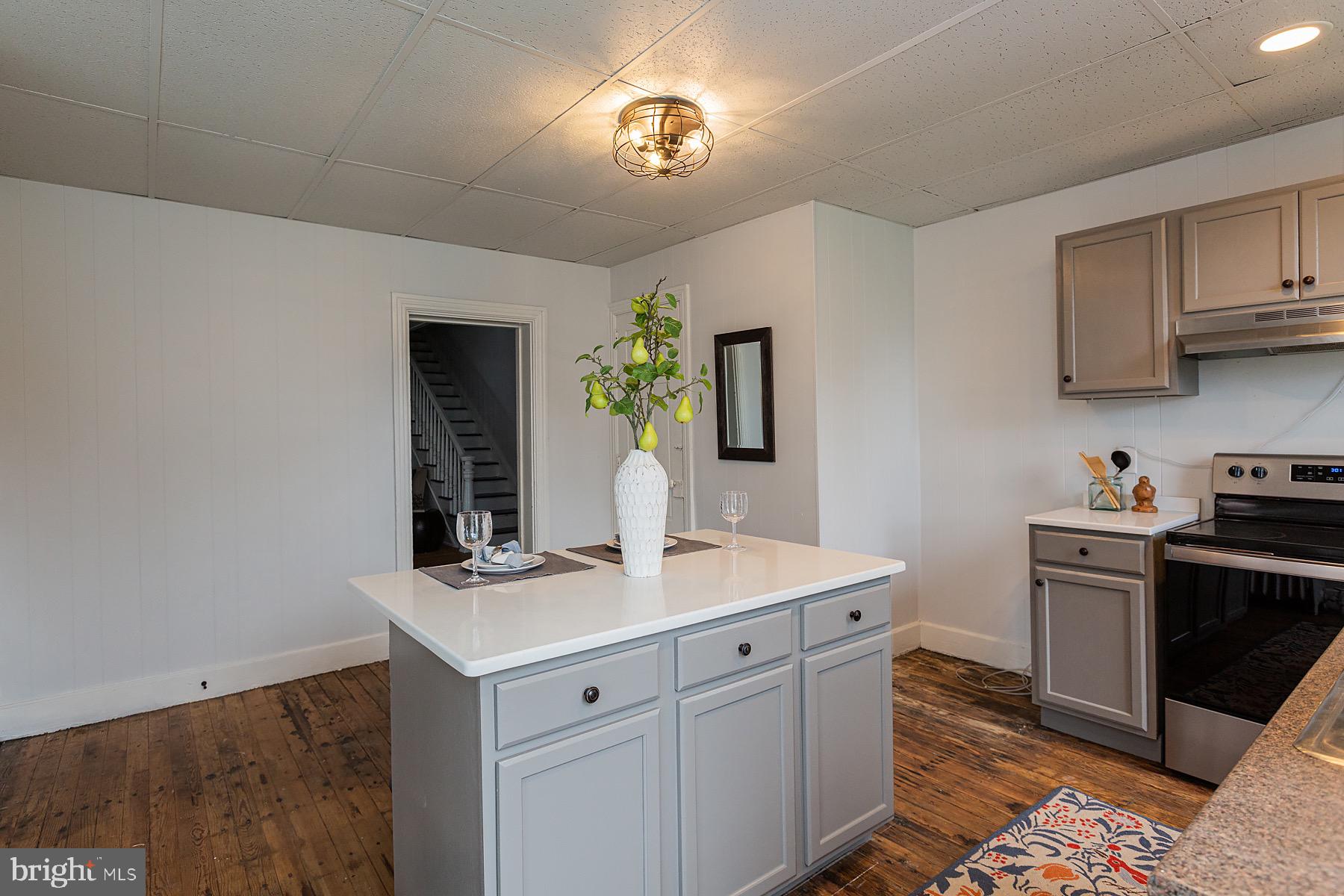 COLUMBIA - Residential Income