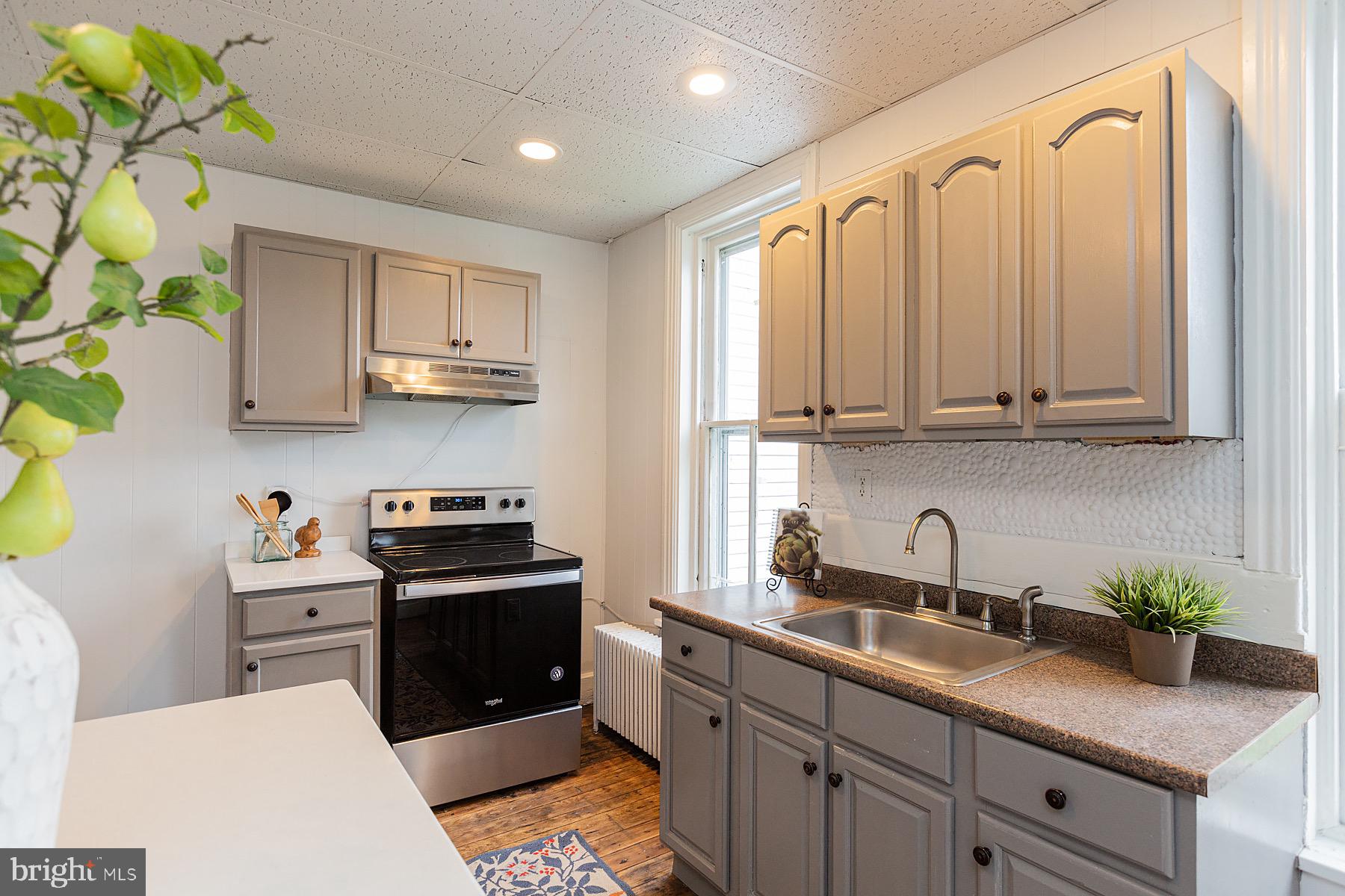 COLUMBIA - Residential Income