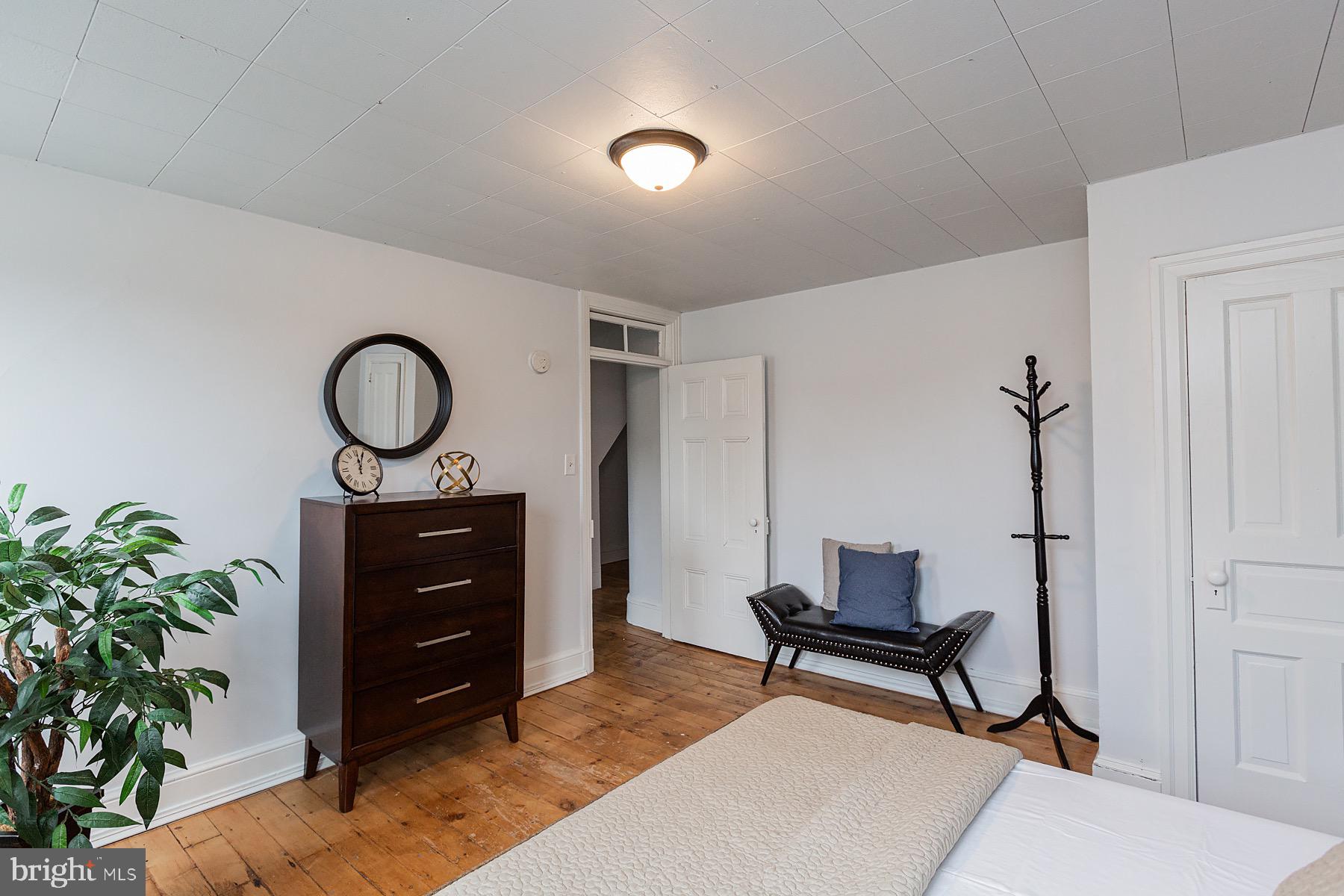 COLUMBIA - Residential Income