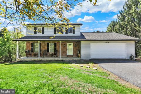 Photo of 28 Ginna B Drive, ROBESONIA, PA 19551 (MLS # PABK2071158)
