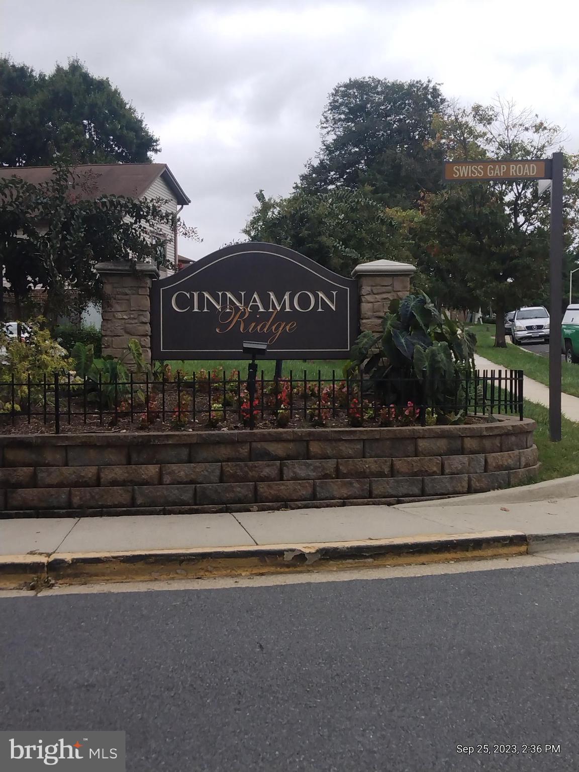 CINNAMON RIDGE CONDO - Residential Lease