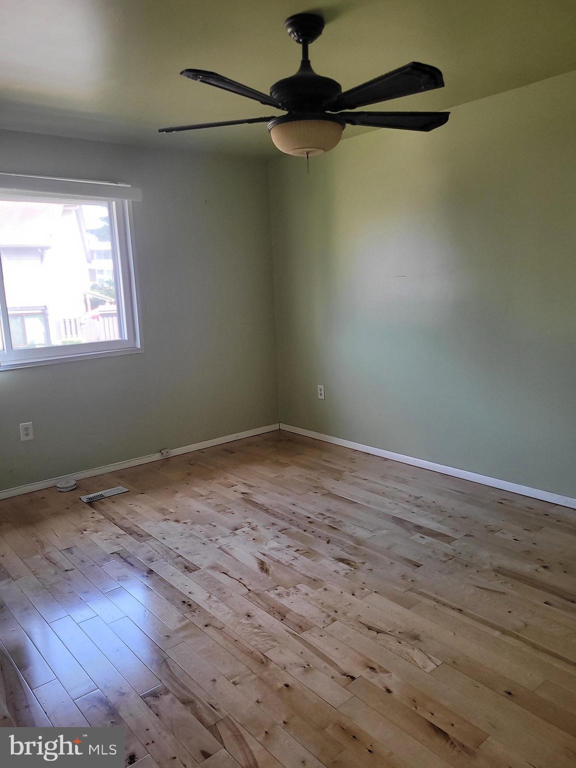 CINNAMON RIDGE CONDO - Residential Lease