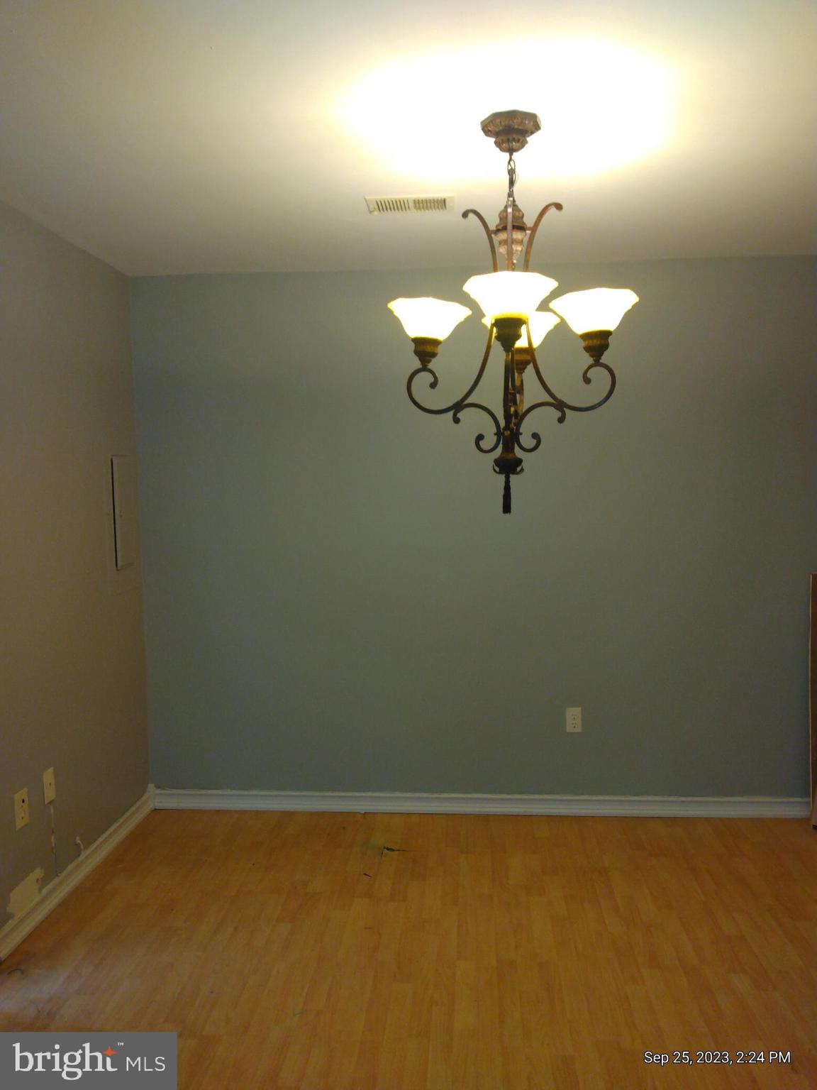 CINNAMON RIDGE CONDO - Residential Lease