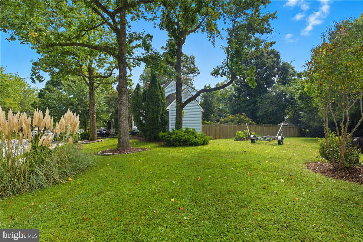 1000 HYDE PARK DRIVE