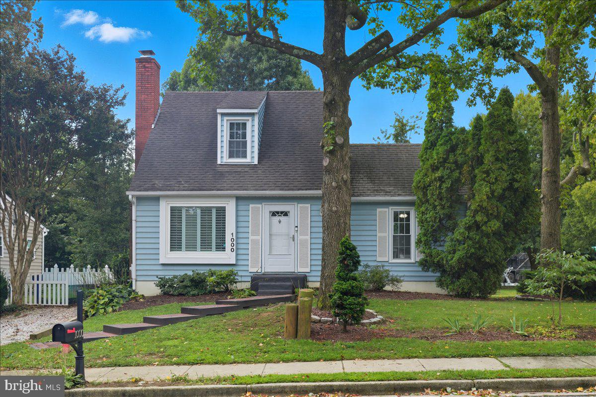 1000 HYDE PARK DRIVE