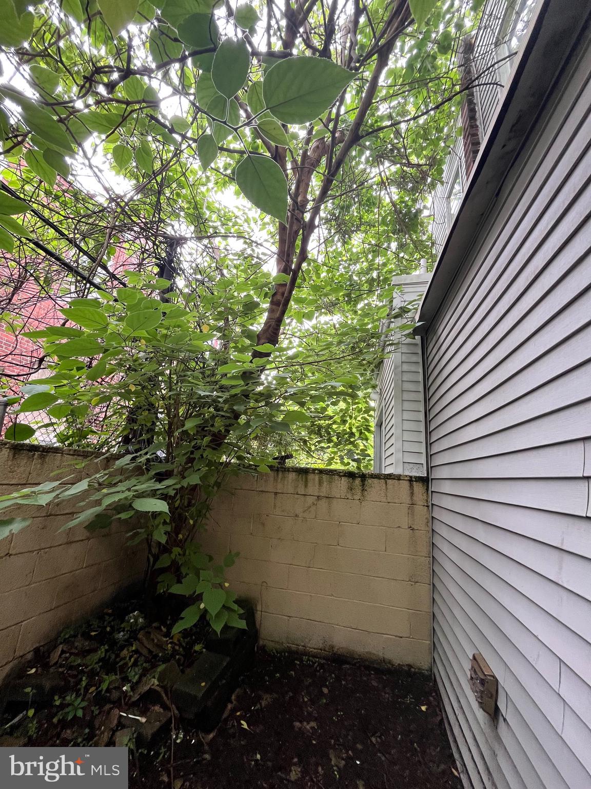 PHILADELPHIA (WEST) - Residential