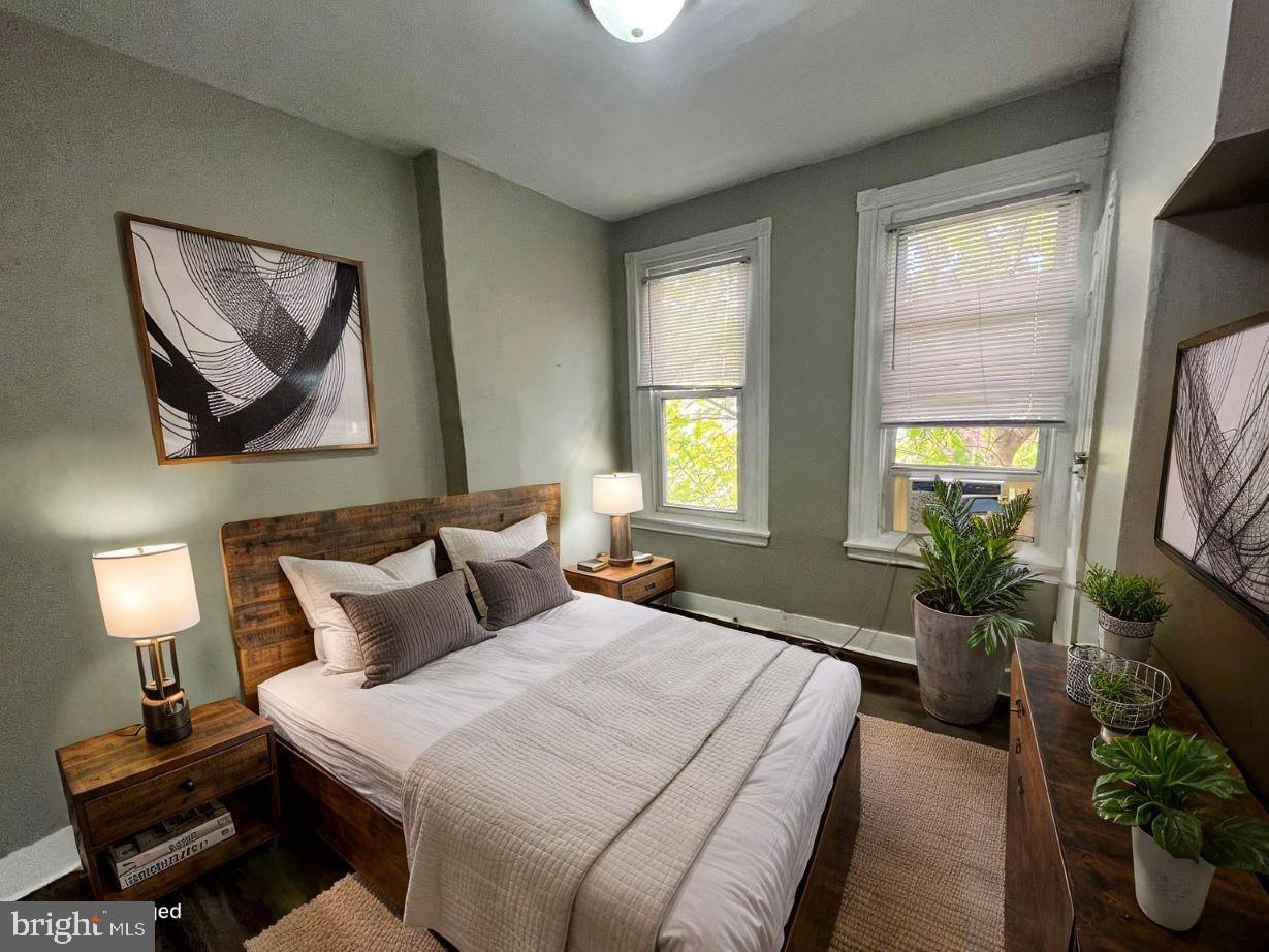 PHILADELPHIA (WEST) - Residential