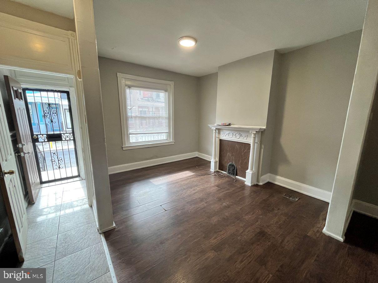 PHILADELPHIA (WEST) - Residential