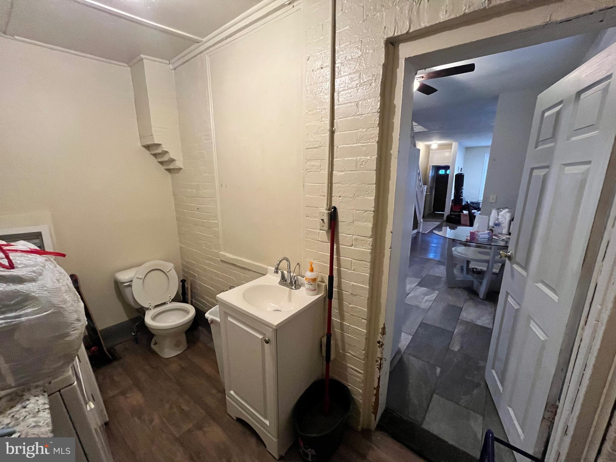 PHILADELPHIA (WEST) - Residential