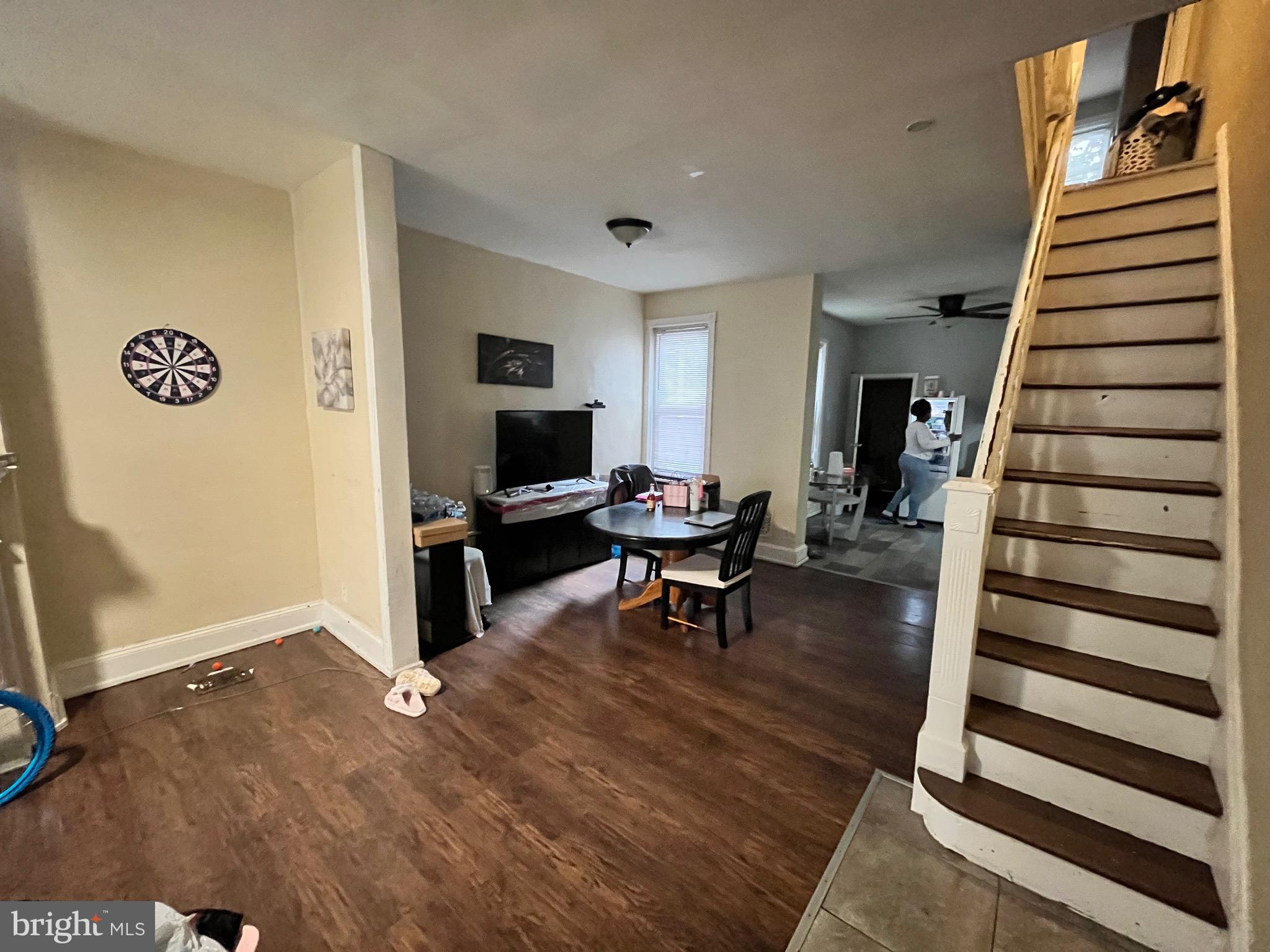PHILADELPHIA (WEST) - Residential