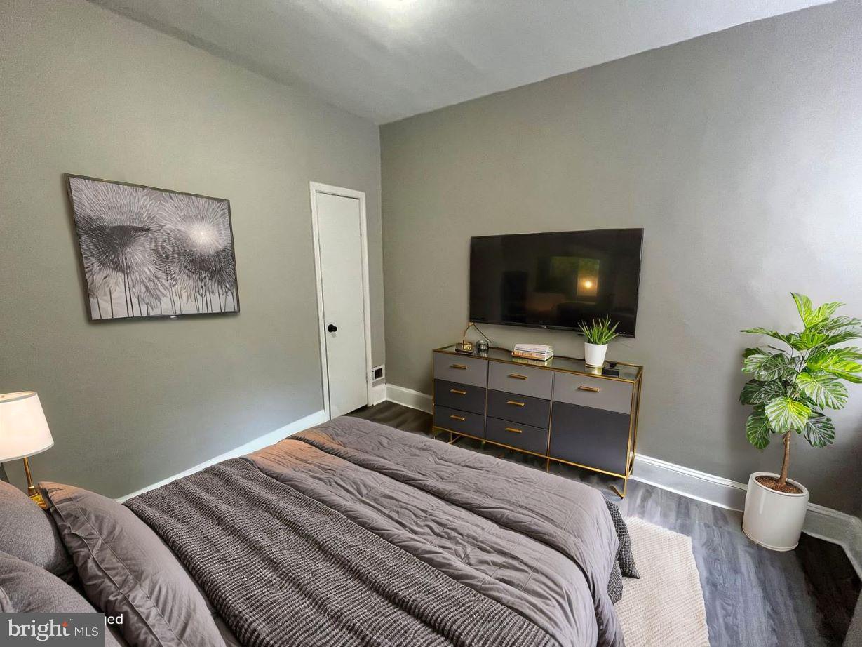 PHILADELPHIA (WEST) - Residential