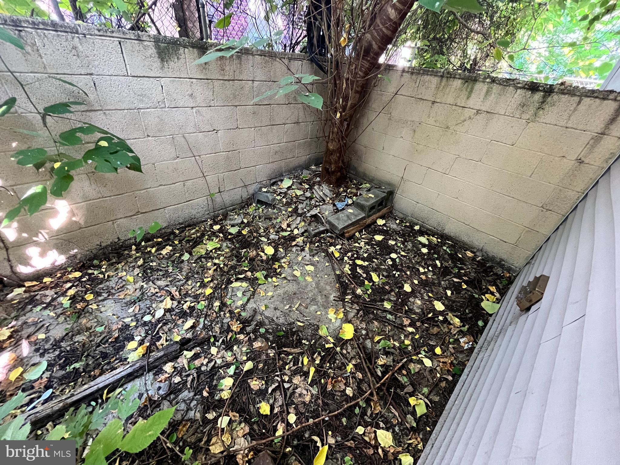 PHILADELPHIA (WEST) - Residential