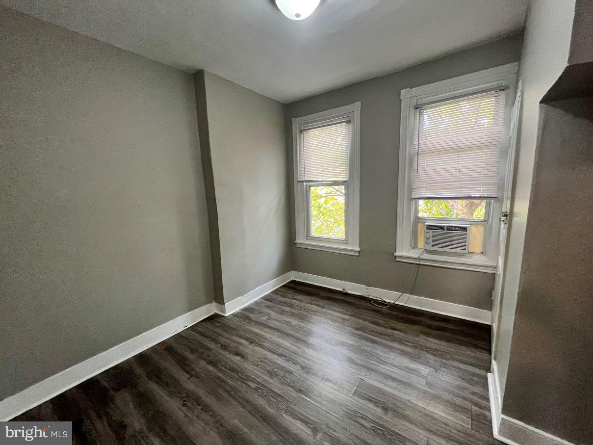 PHILADELPHIA (WEST) - Residential