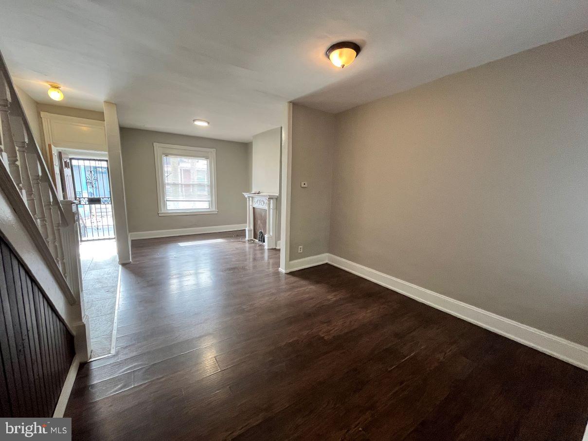 PHILADELPHIA (WEST) - Residential