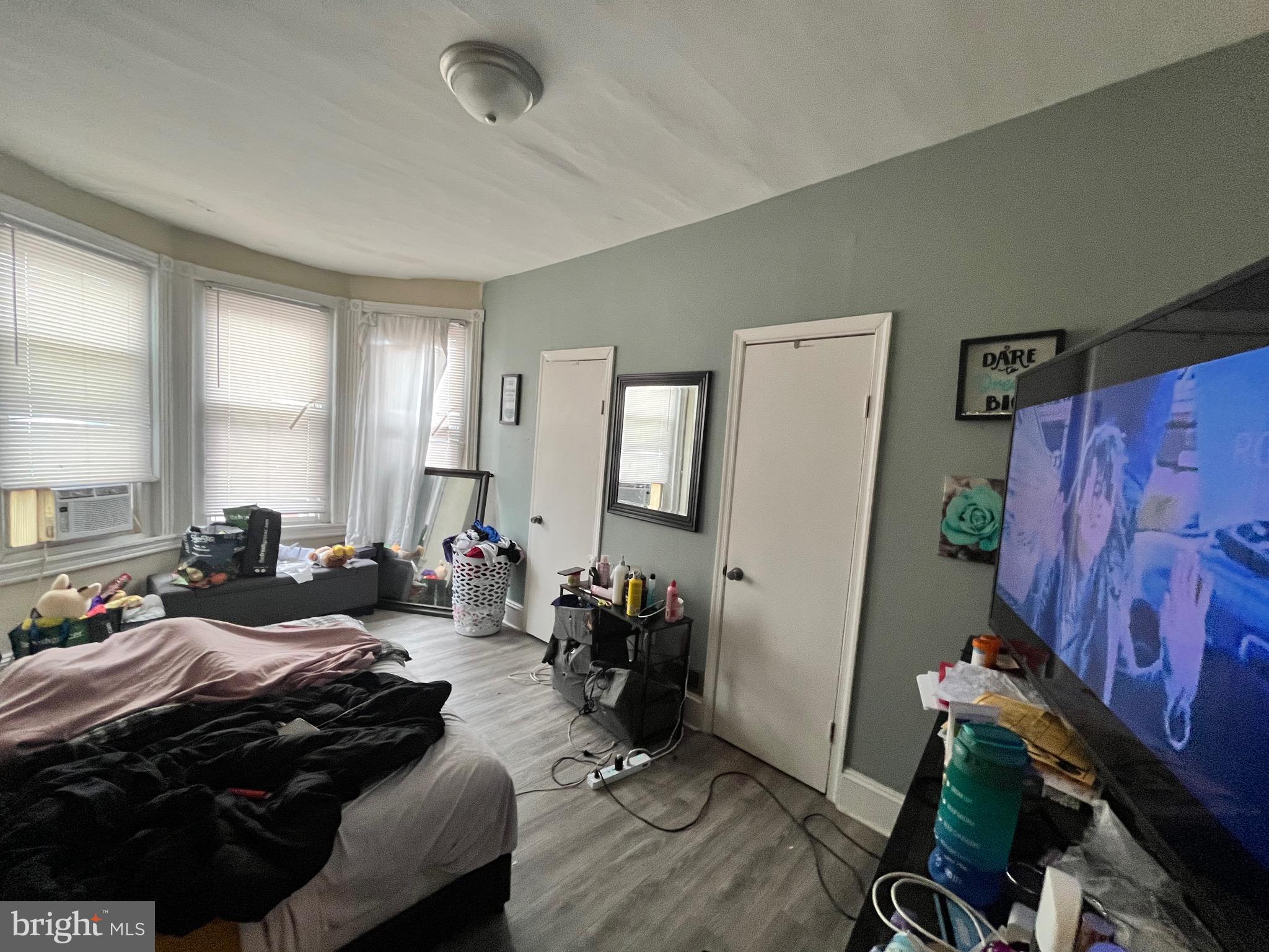 PHILADELPHIA (WEST) - Residential