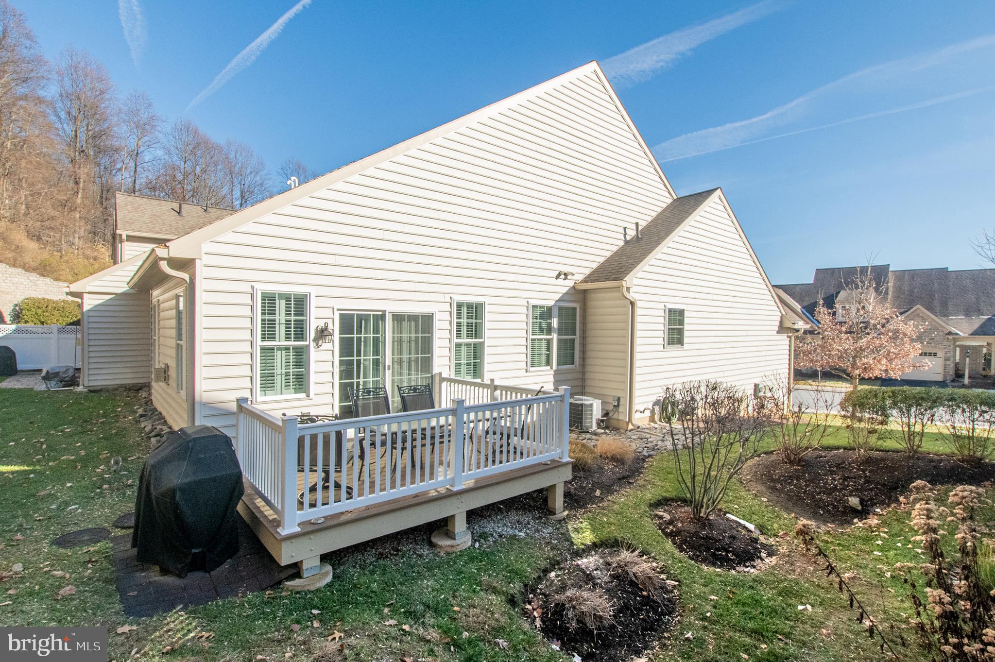 1247 S RED MAPLE WAY