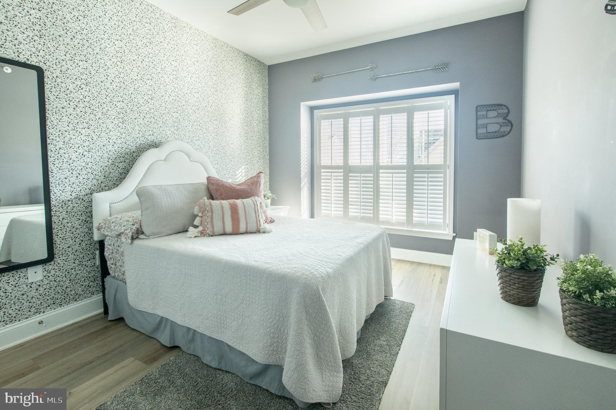 THE WOODS AT ROCK RAYMOND - Residential