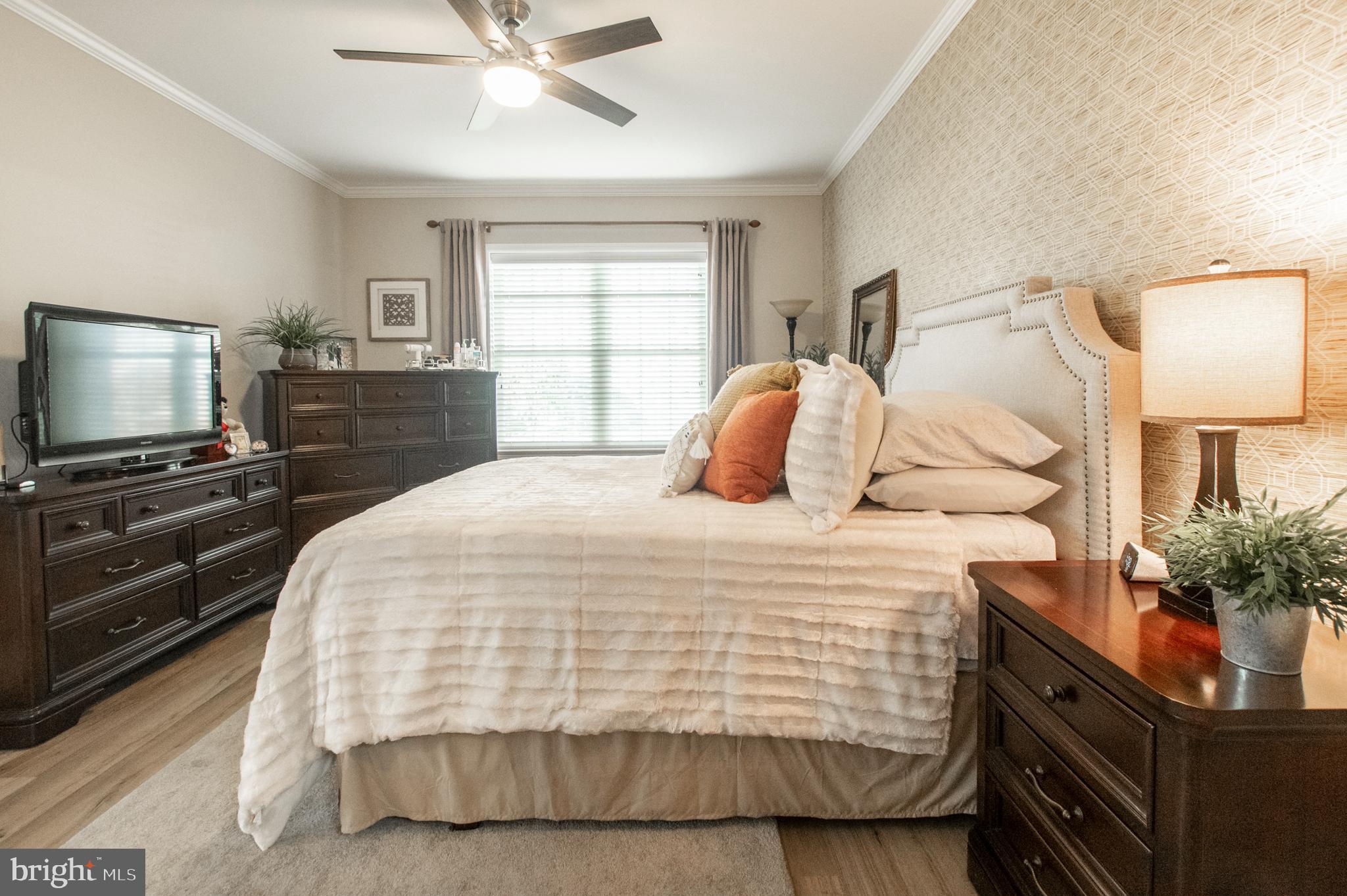 THE WOODS AT ROCK RAYMOND - Residential