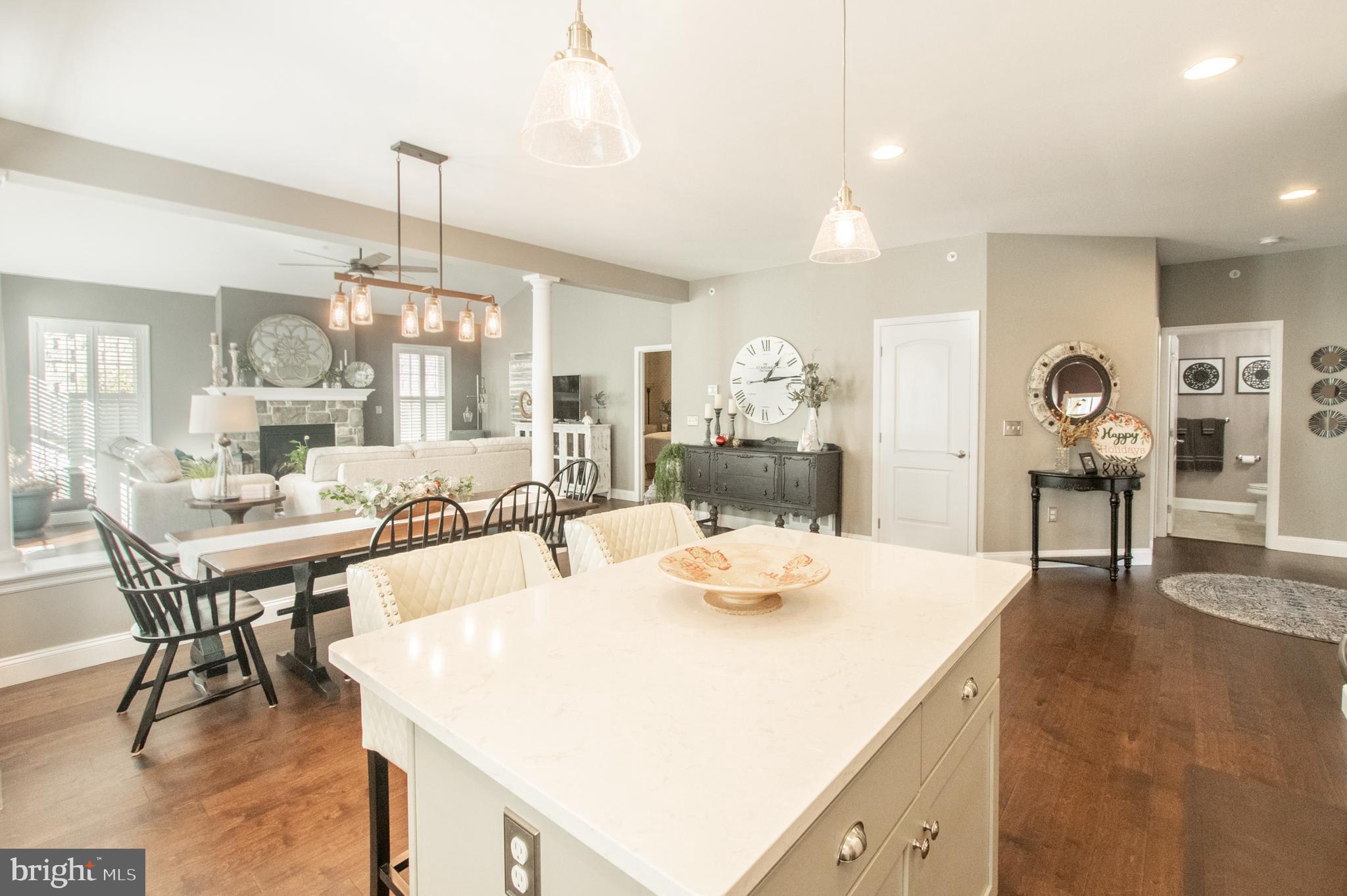 THE WOODS AT ROCK RAYMOND - Residential