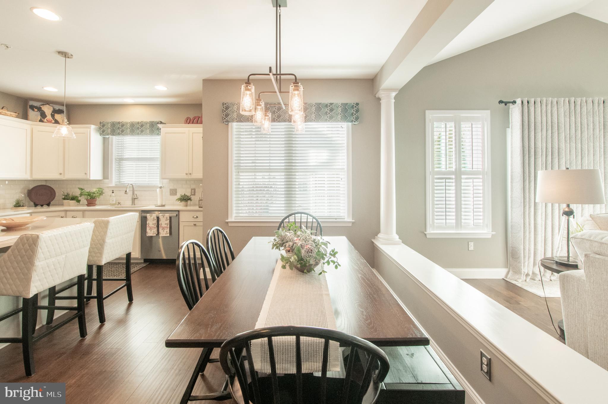 THE WOODS AT ROCK RAYMOND - Residential