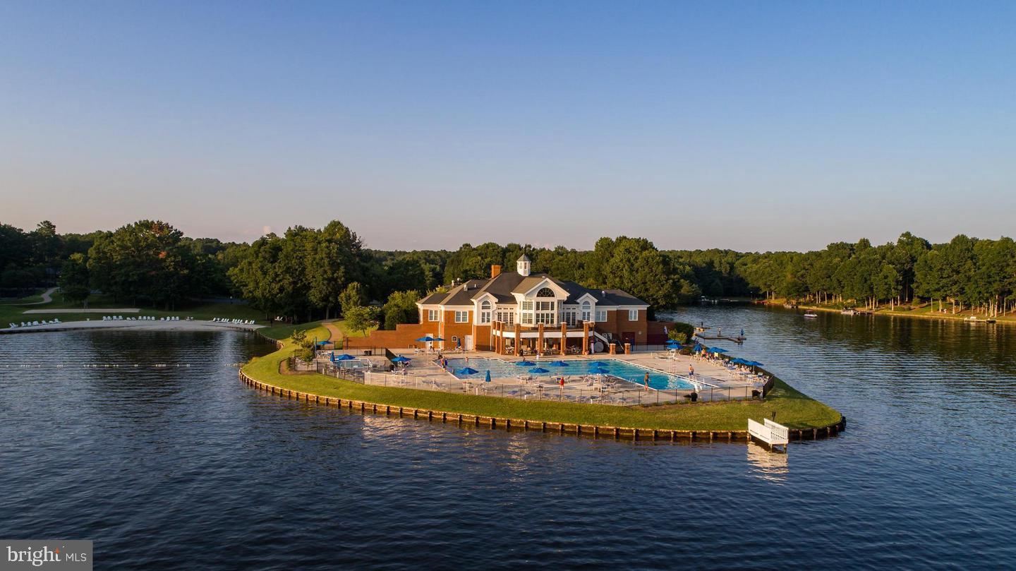 FAWN LAKE - Residential