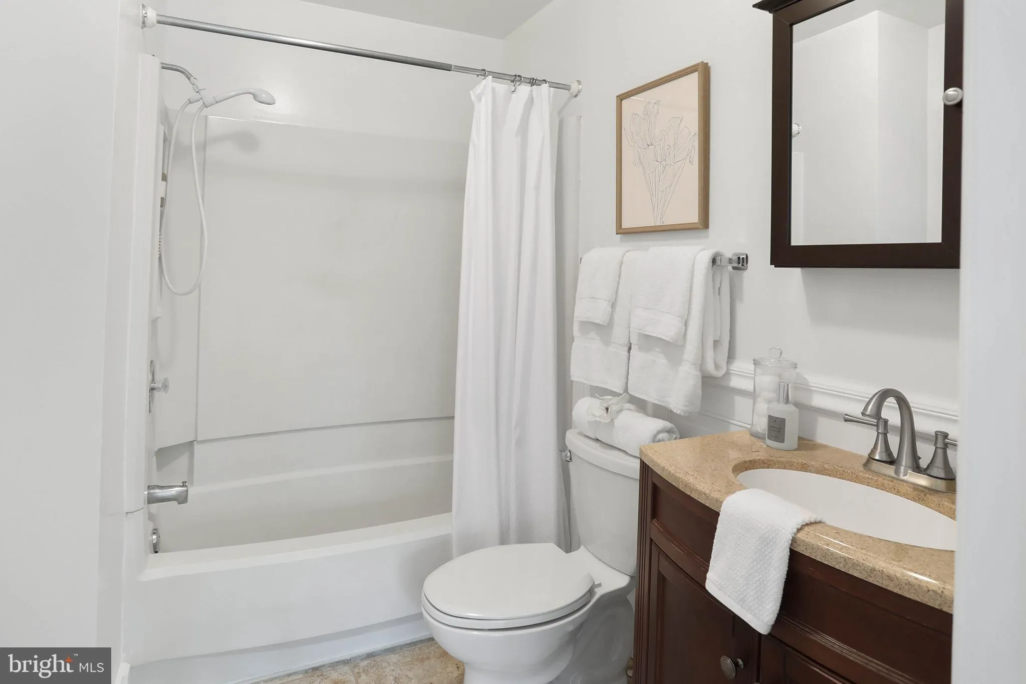 Leesburg, Virginia 20175, United States, 2 Bedrooms Bedrooms, ,2 BathroomsBathrooms,Residential,Active,105055