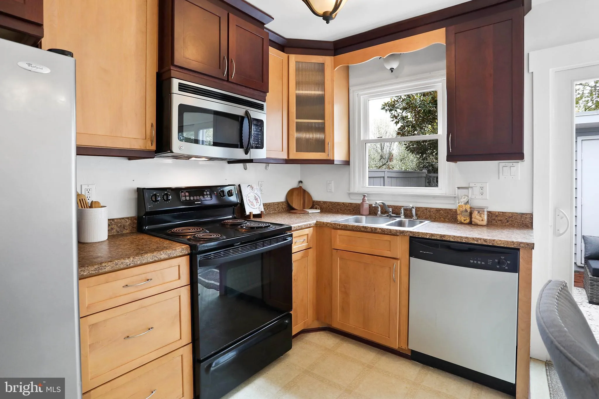 Leesburg, Virginia 20175, United States, 2 Bedrooms Bedrooms, ,2 BathroomsBathrooms,Residential,Active,105055