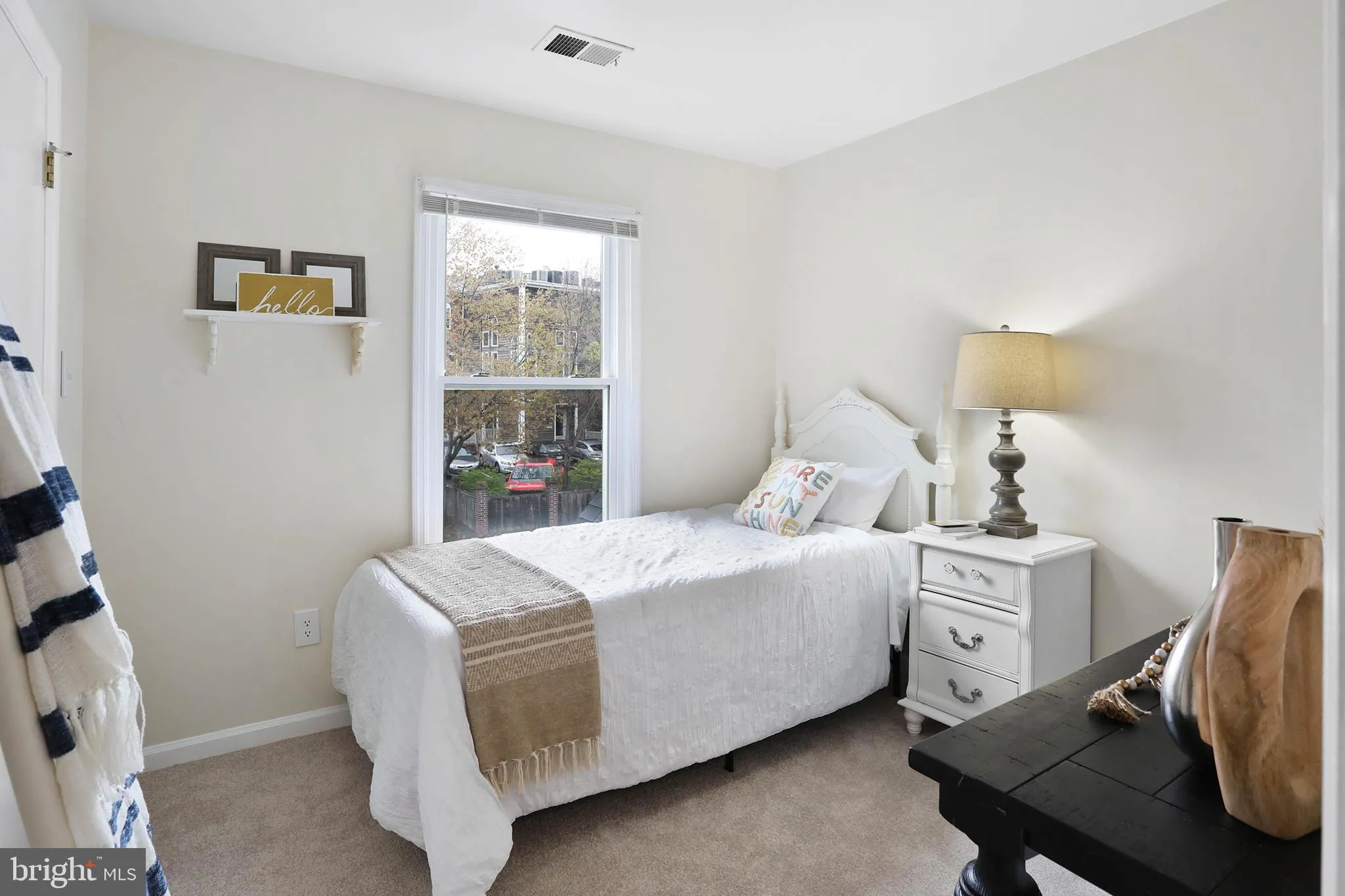 Leesburg, Virginia 20175, United States, 2 Bedrooms Bedrooms, ,2 BathroomsBathrooms,Residential,Active,105055