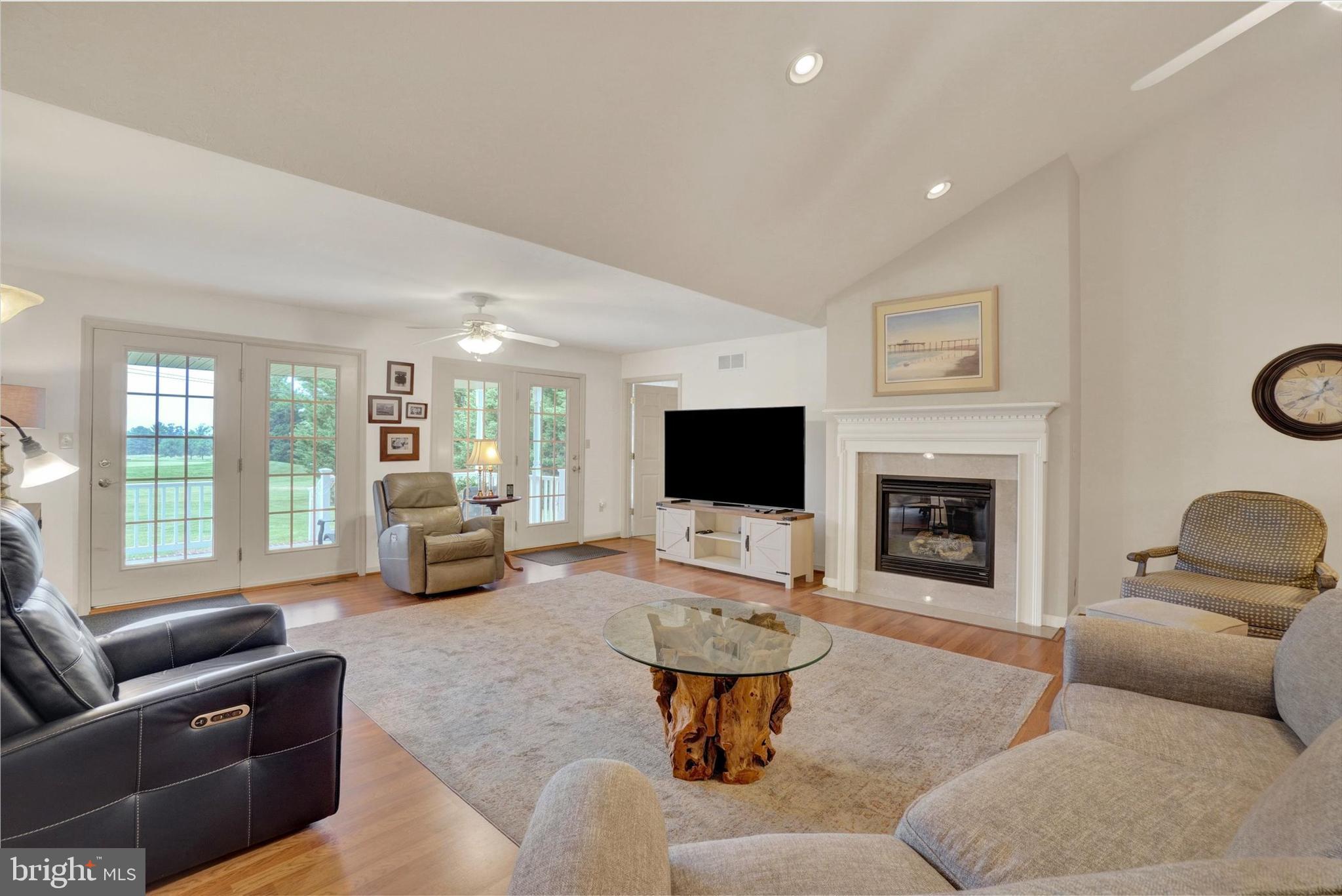 985 DETWILER DRIVE