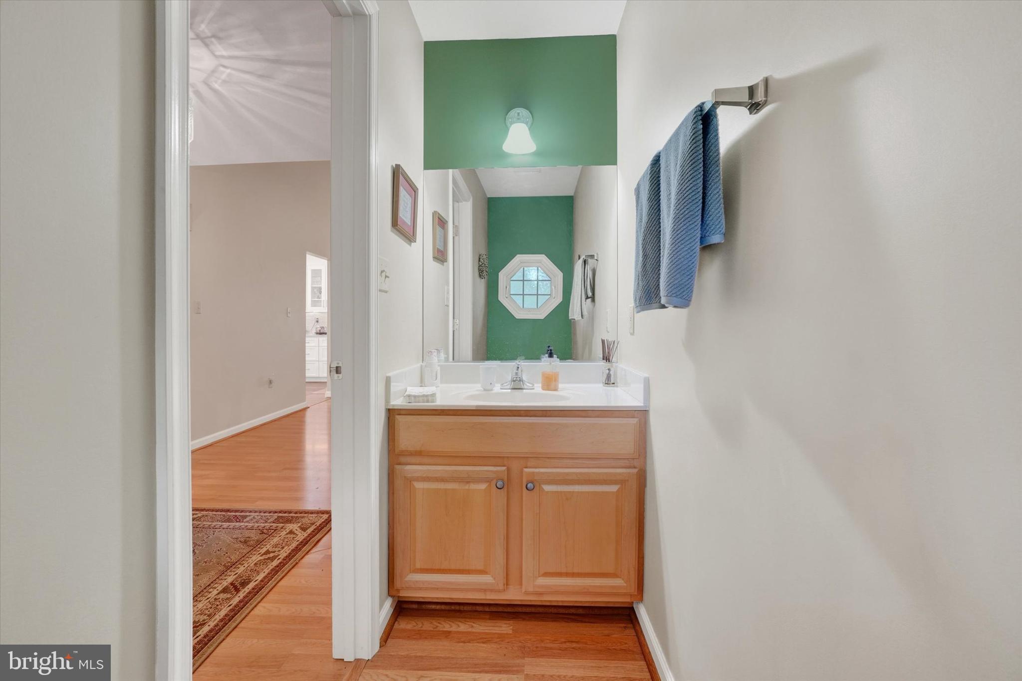 985 DETWILER DRIVE