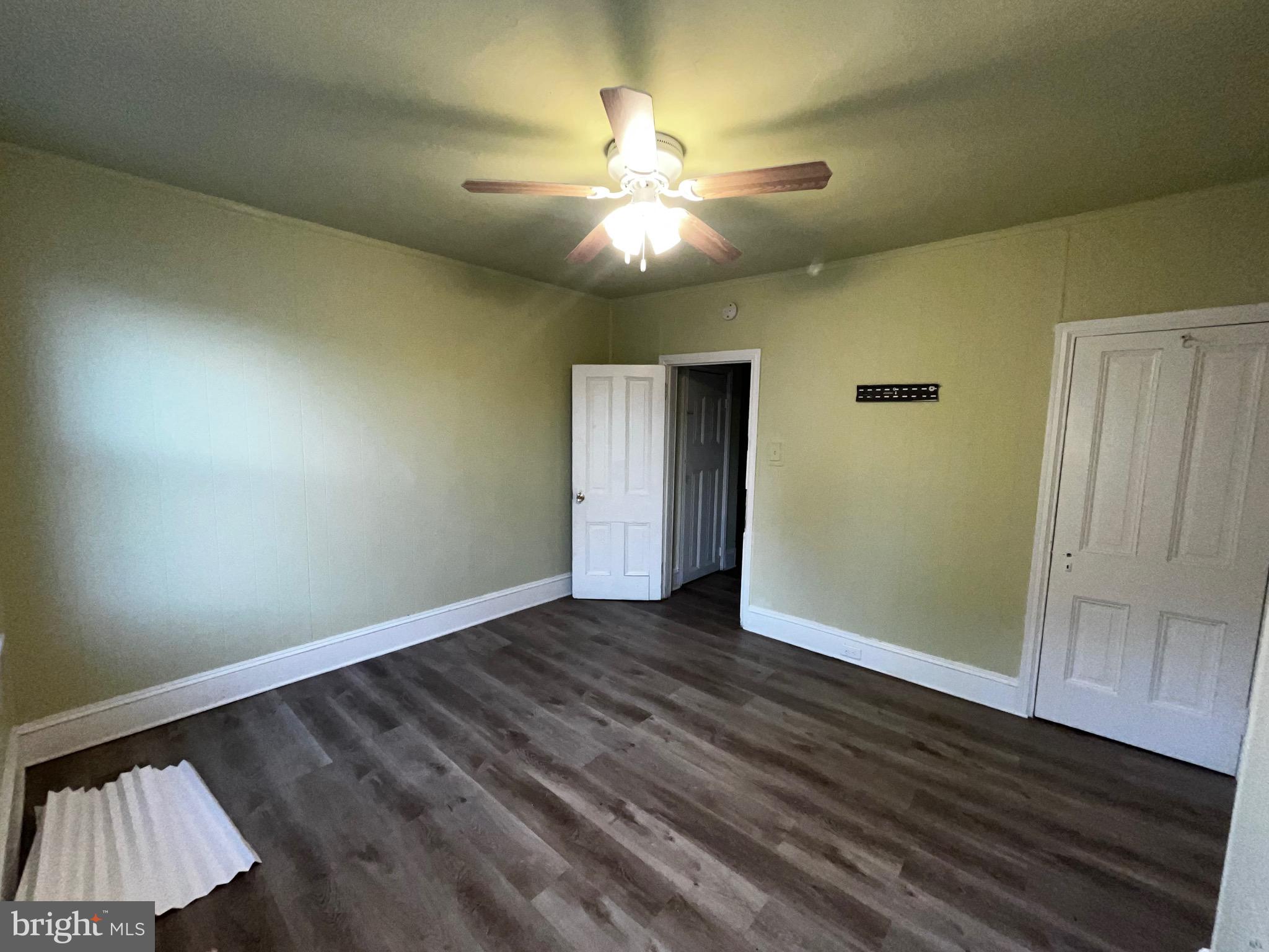 PHILADELPHIA (NORTH) - Residential Lease