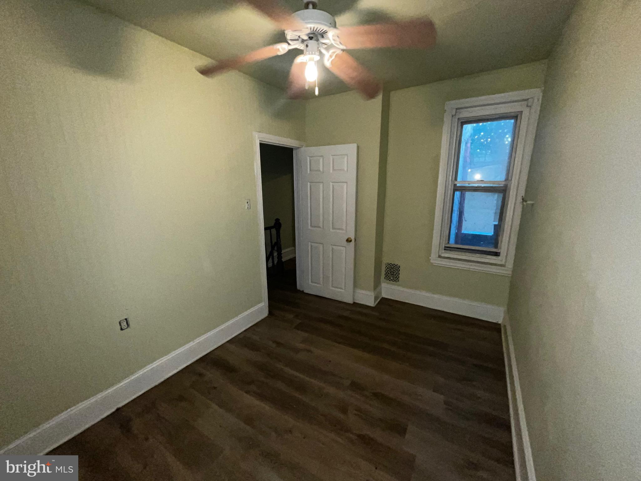 PHILADELPHIA (NORTH) - Residential Lease