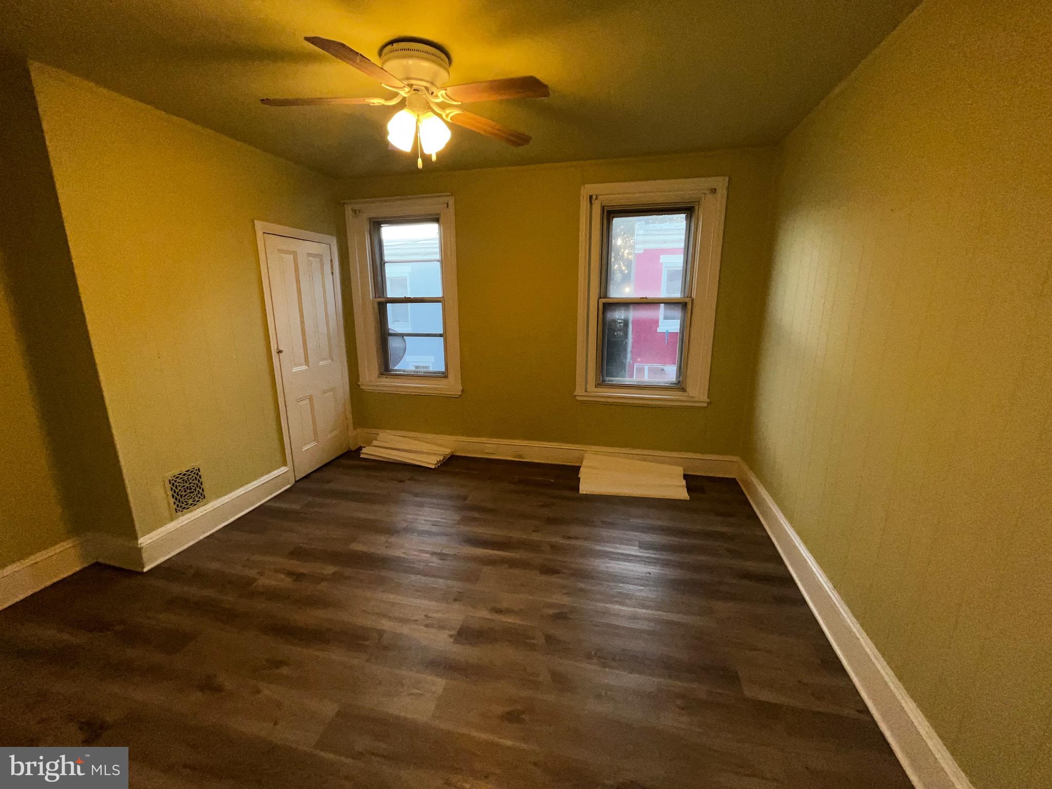 PHILADELPHIA (NORTH) - Residential Lease