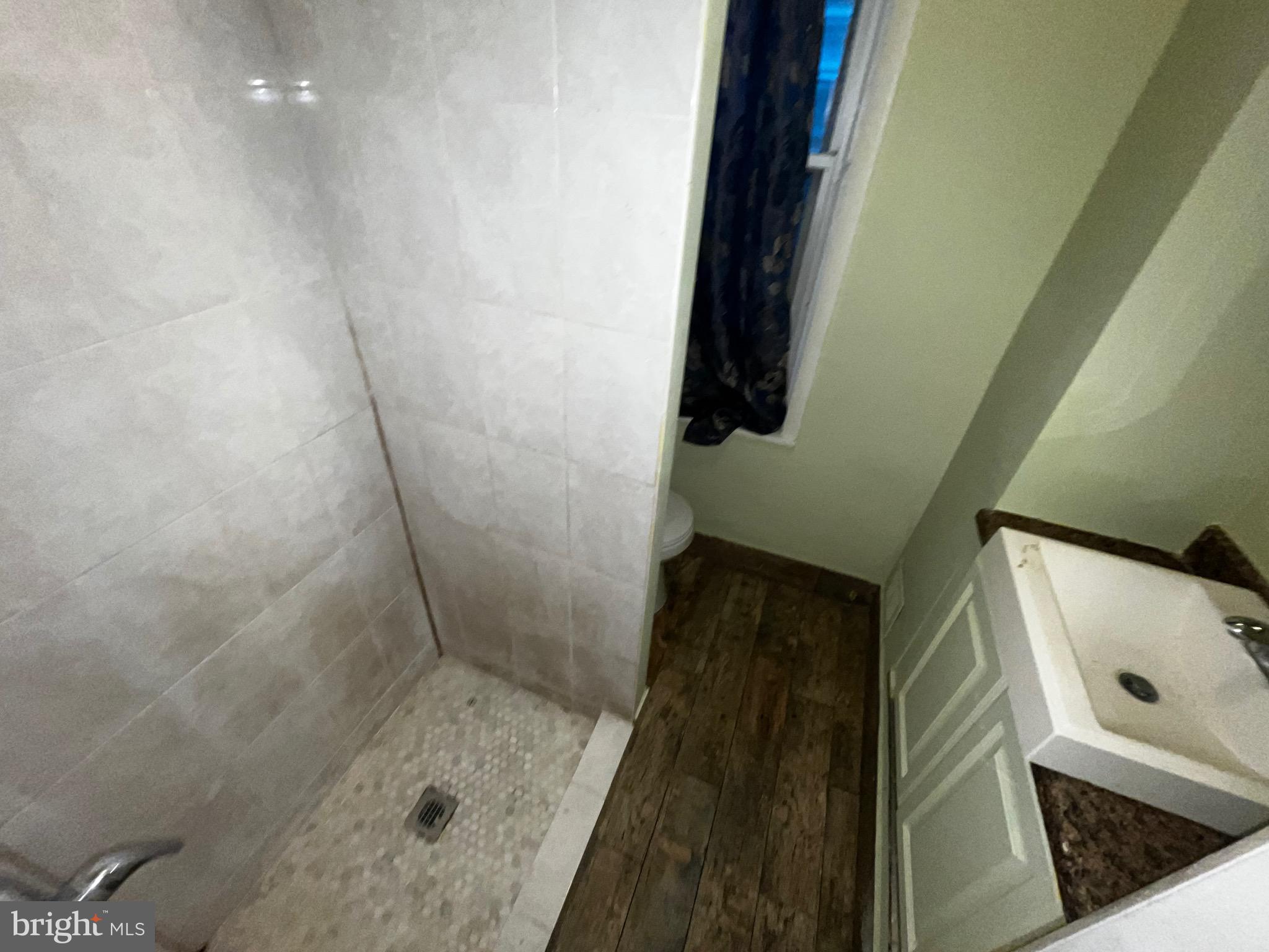 PHILADELPHIA (NORTH) - Residential Lease