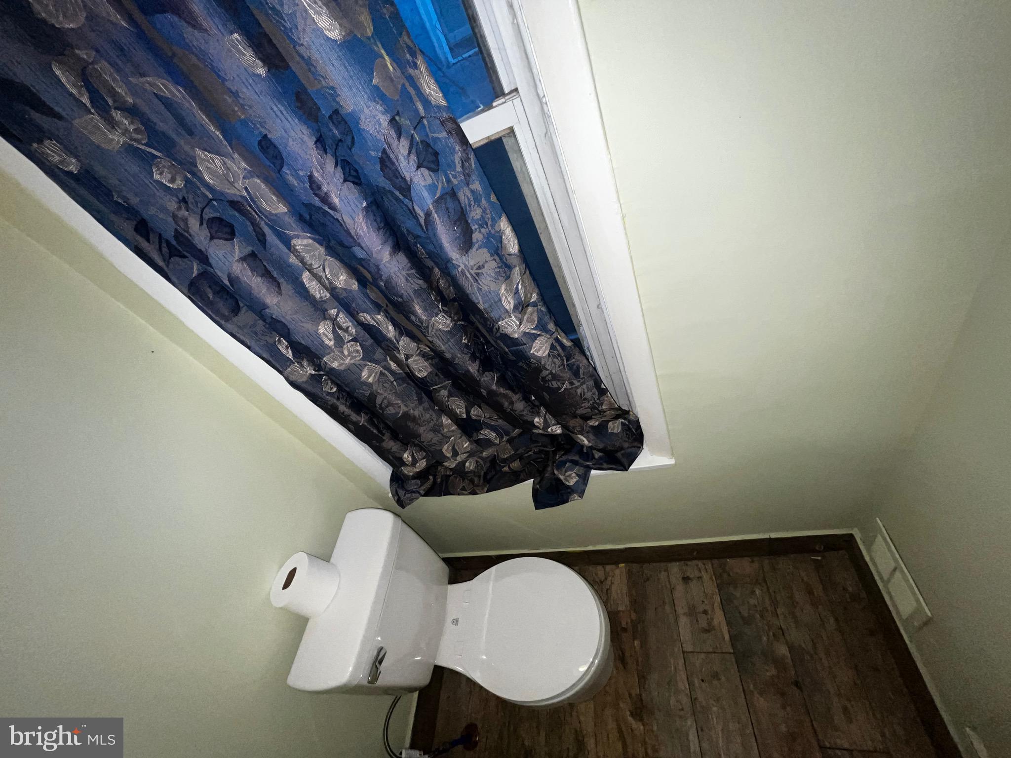 PHILADELPHIA (NORTH) - Residential Lease