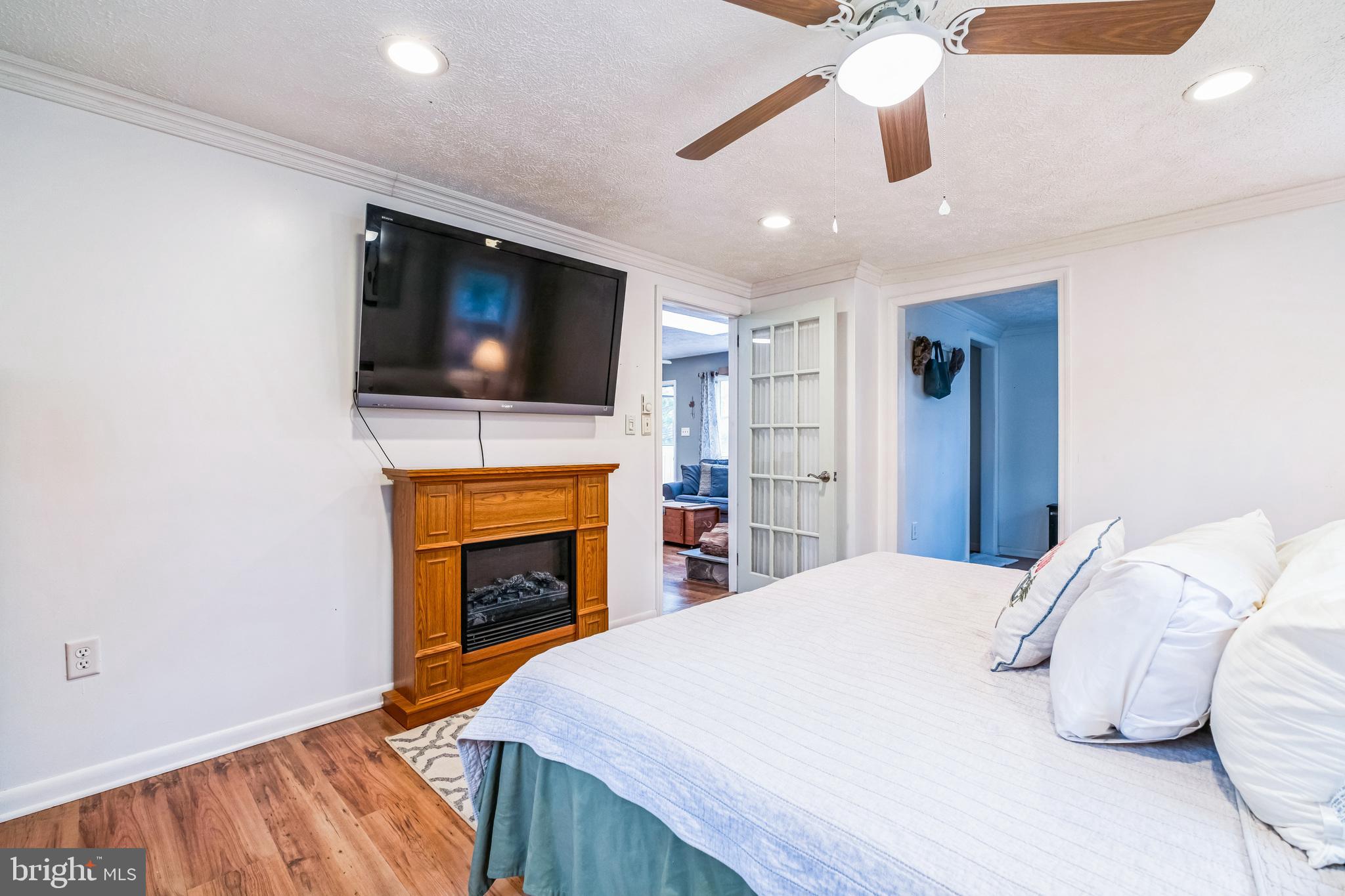 LOCUST LAKE VILLAGE - Residential