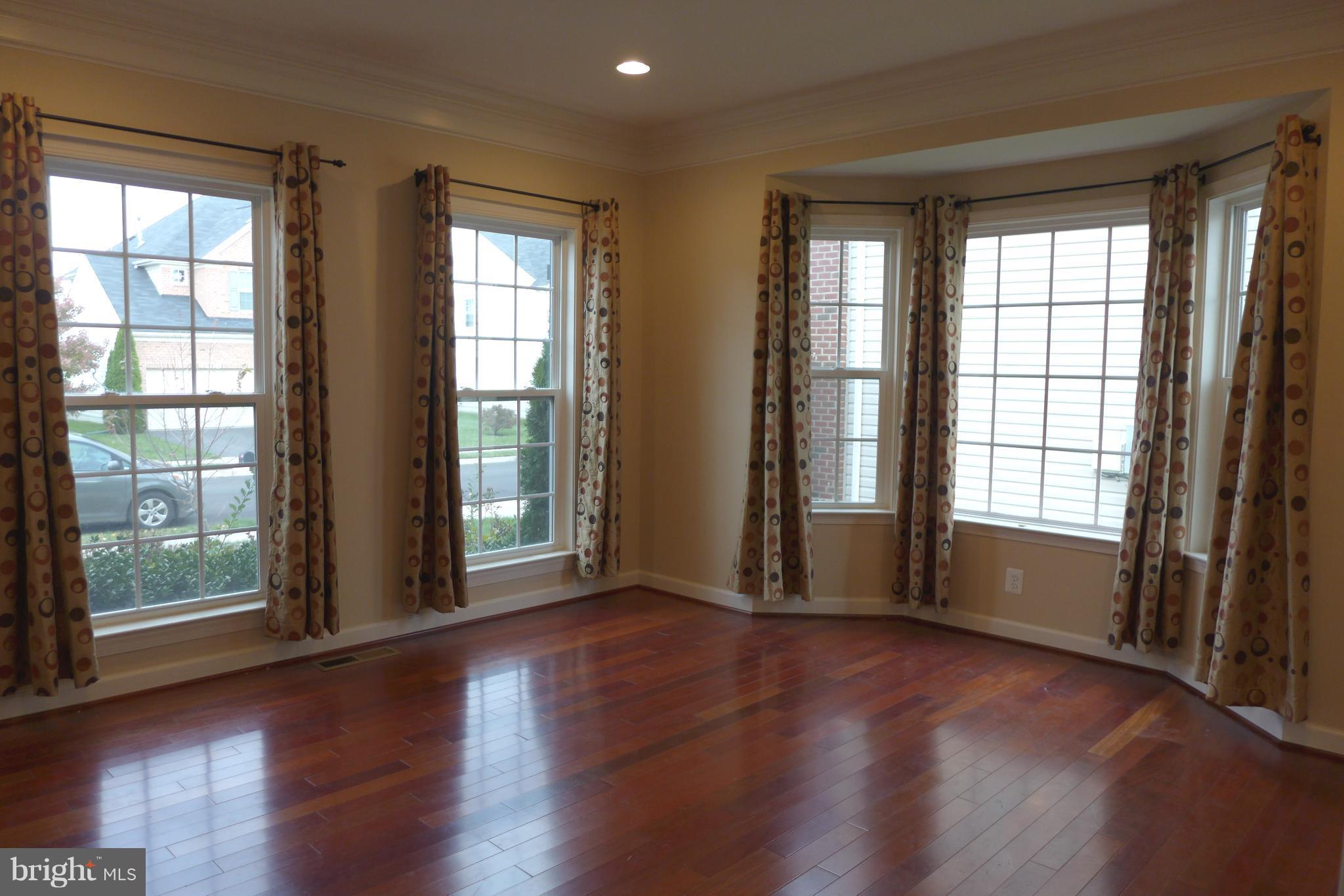 LITTLE RIVER COMMONS - Residential Lease