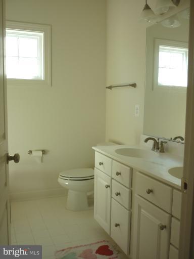 LITTLE RIVER COMMONS - Residential Lease