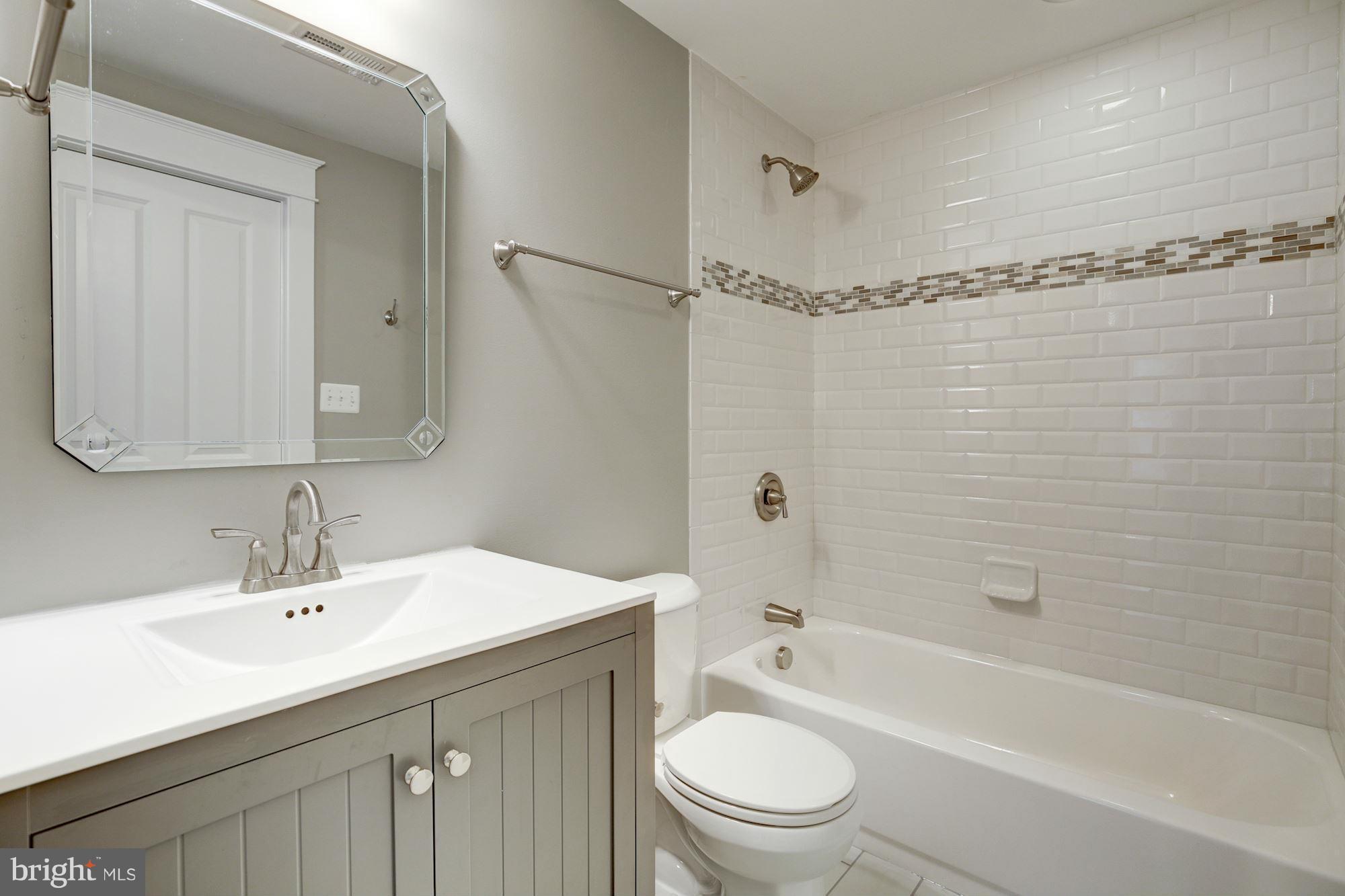 TUCKAHOE VILLAGE - Residential