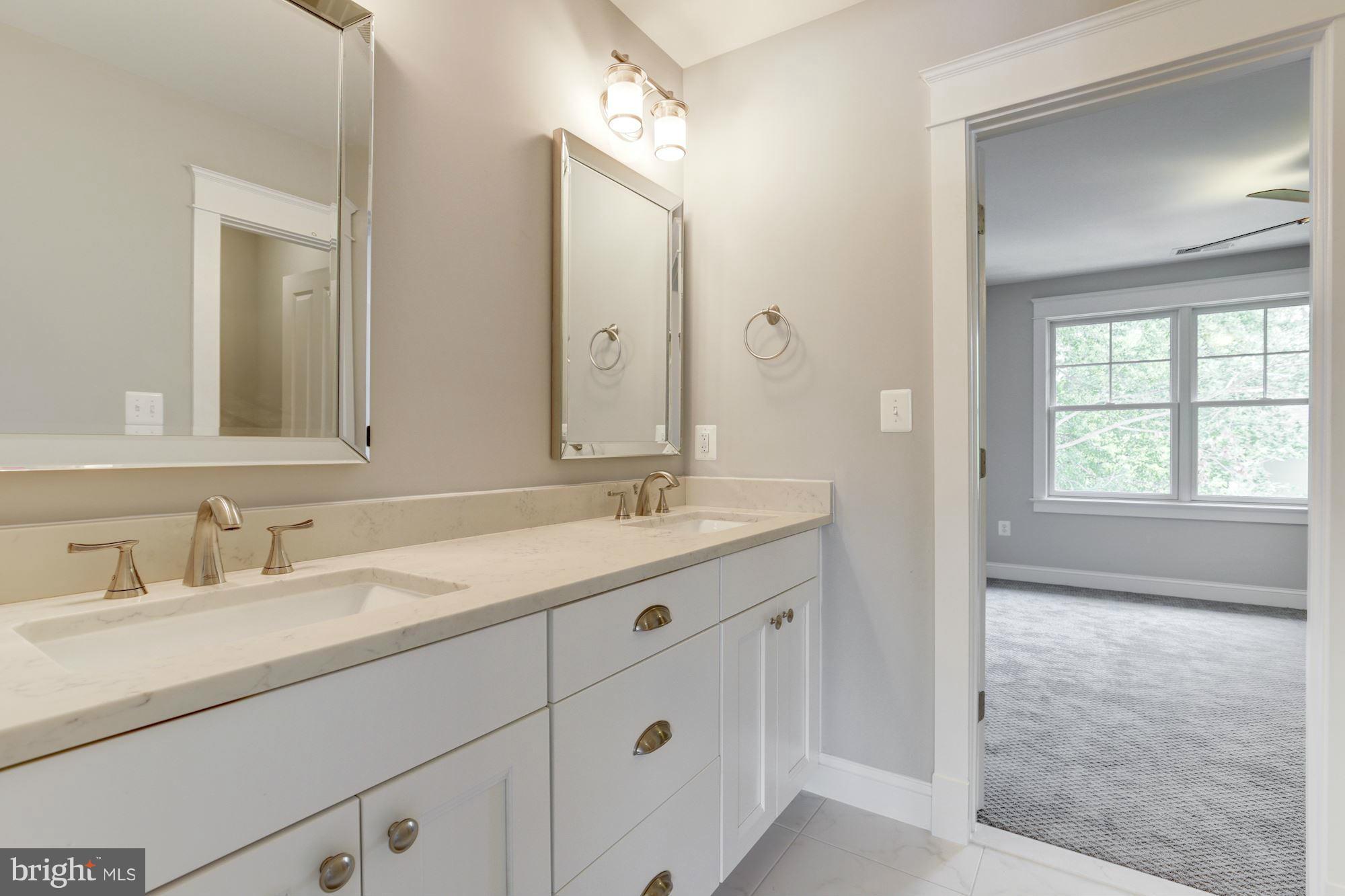 TUCKAHOE VILLAGE - Residential