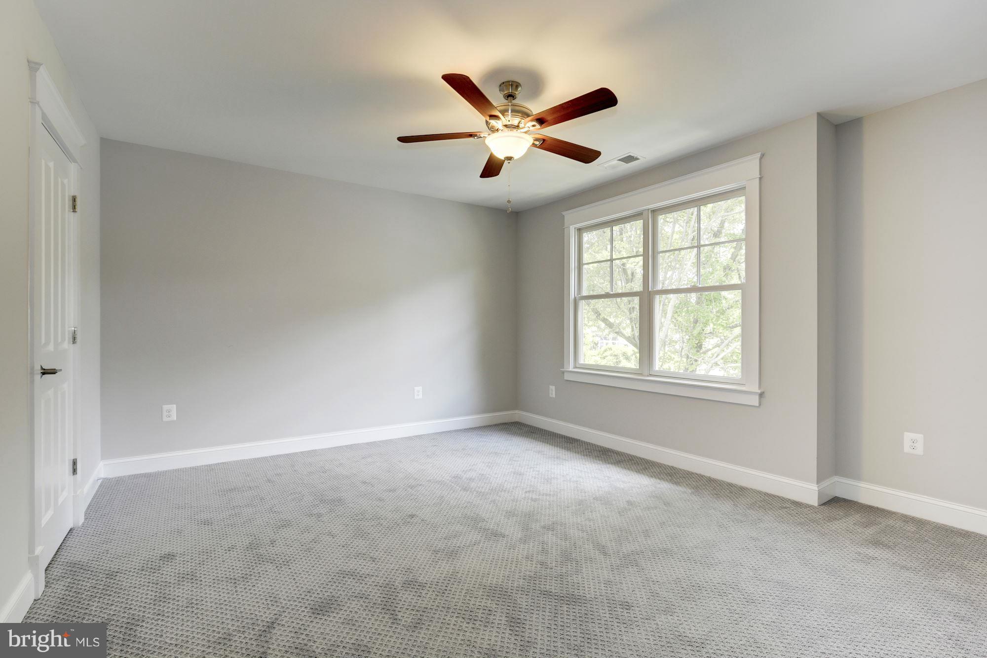 TUCKAHOE VILLAGE - Residential