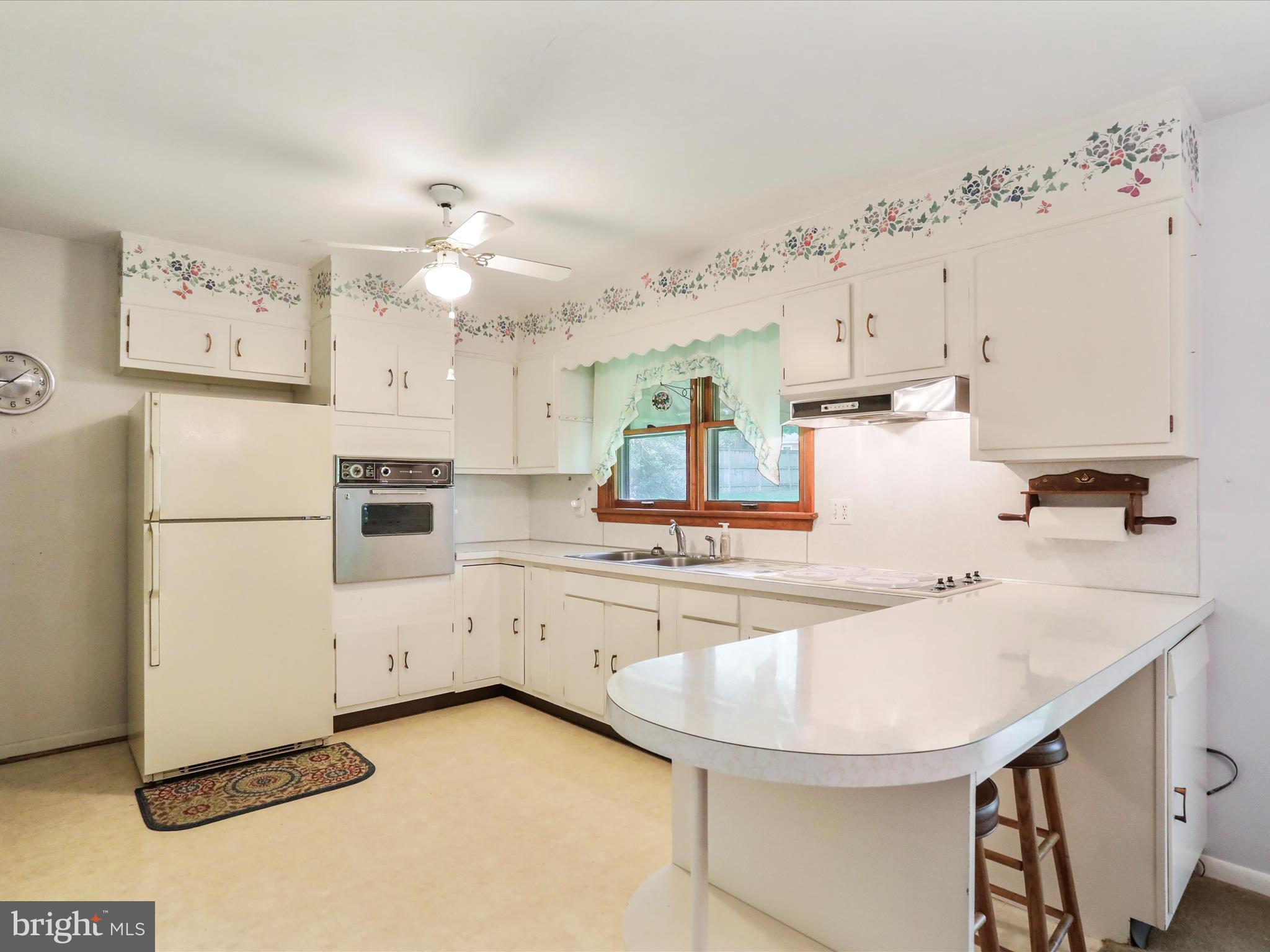 ORCHARD HILLS - Residential