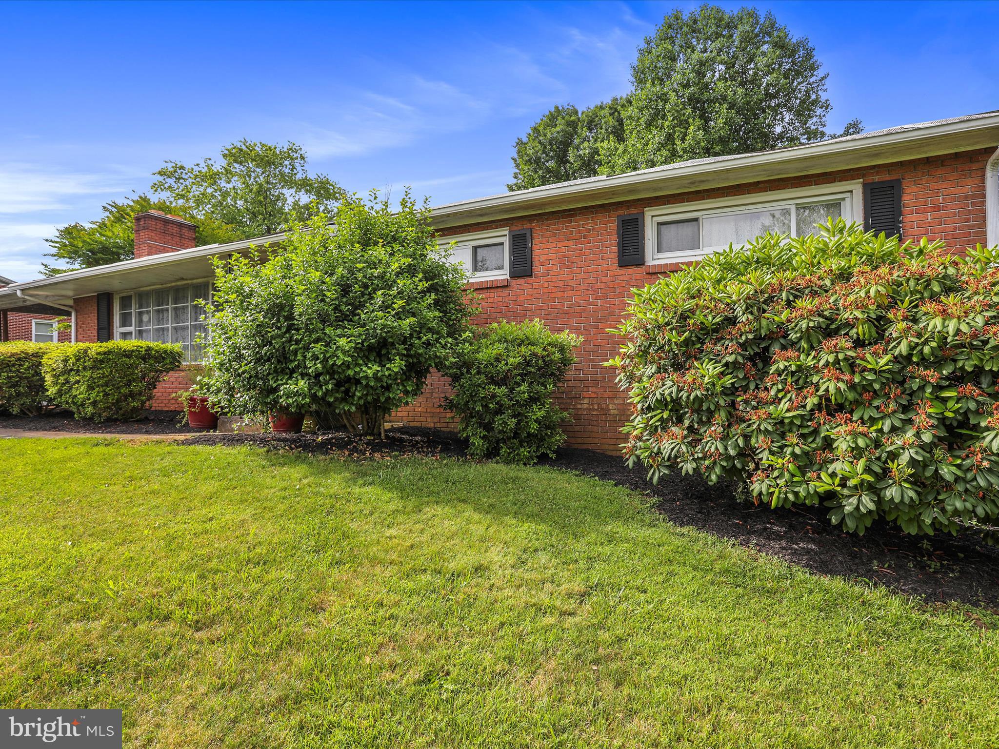 ORCHARD HILLS - Residential