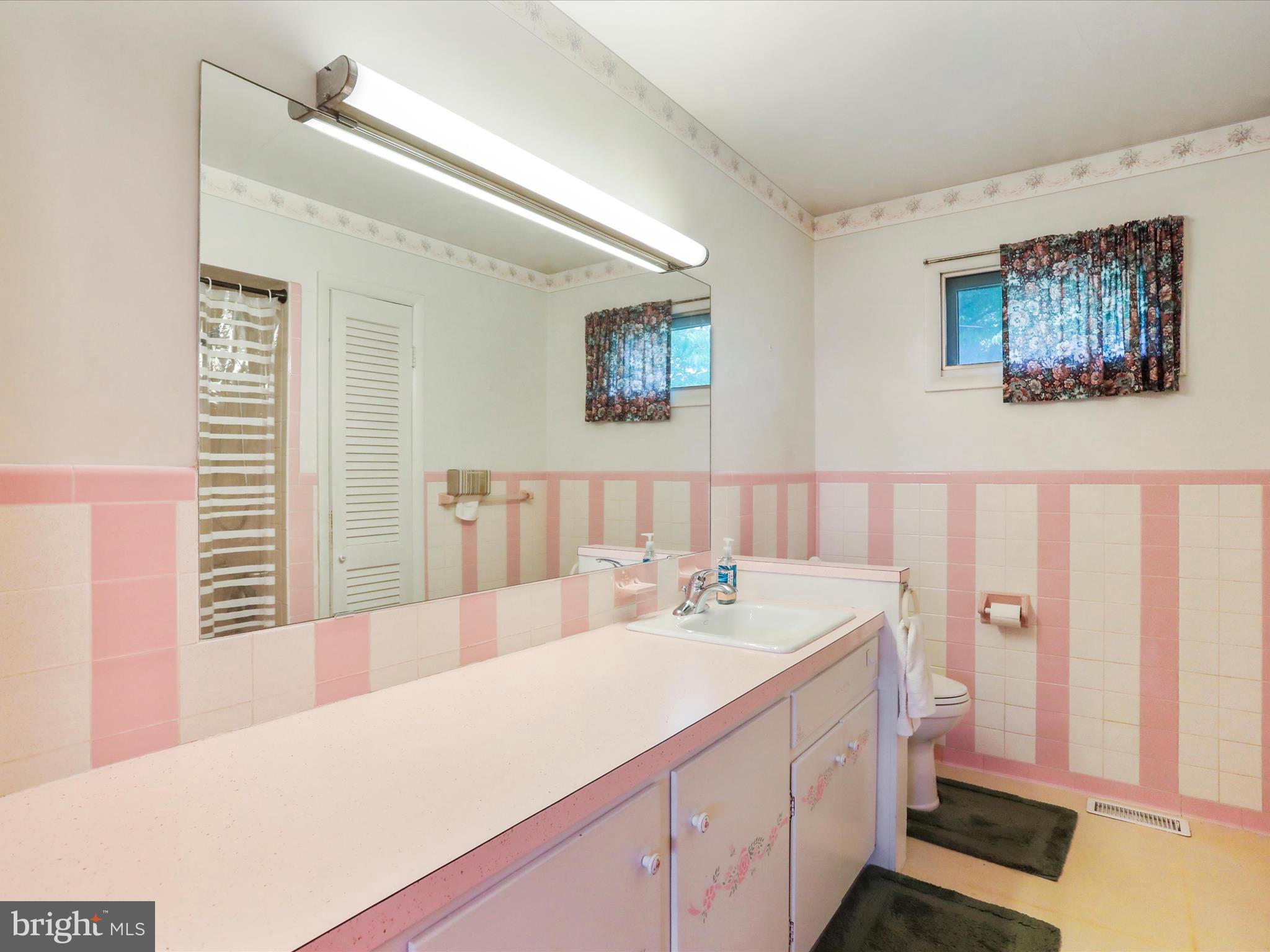 ORCHARD HILLS - Residential