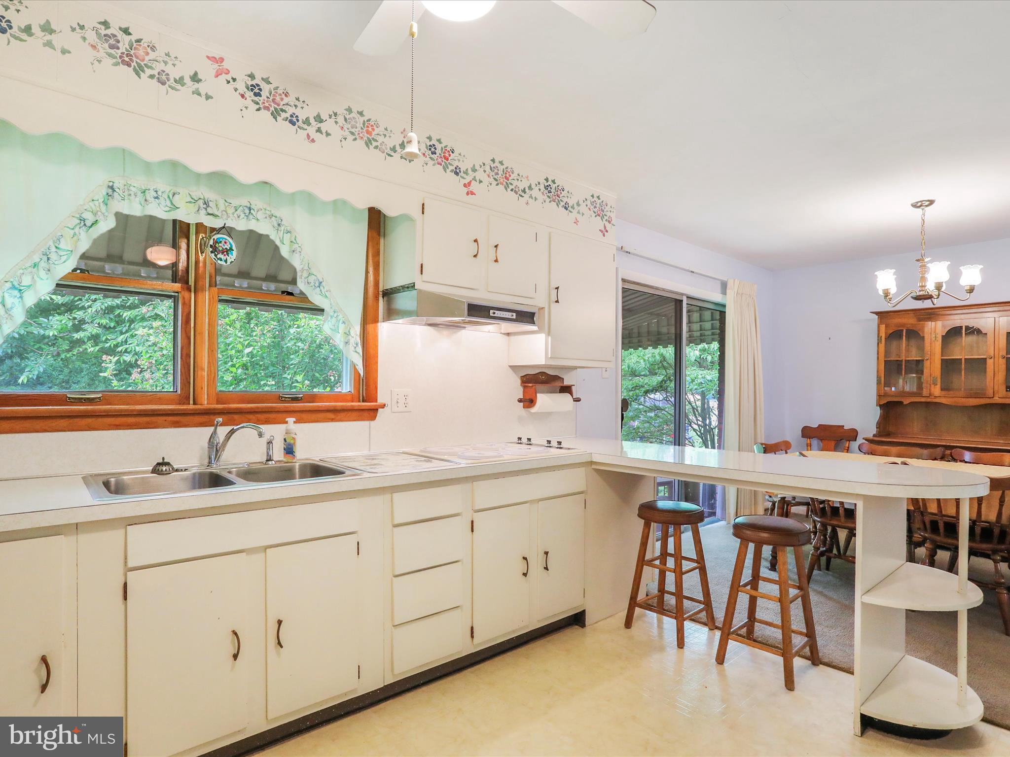 ORCHARD HILLS - Residential