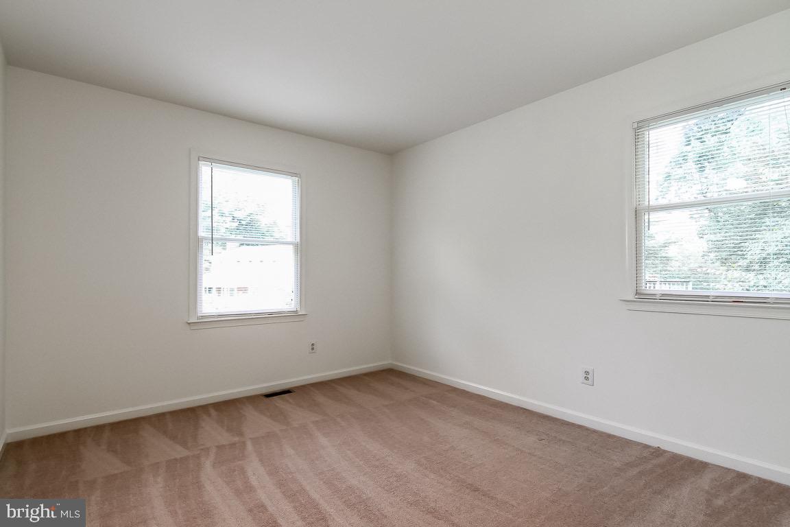 MANTUA HILLS - Residential Lease