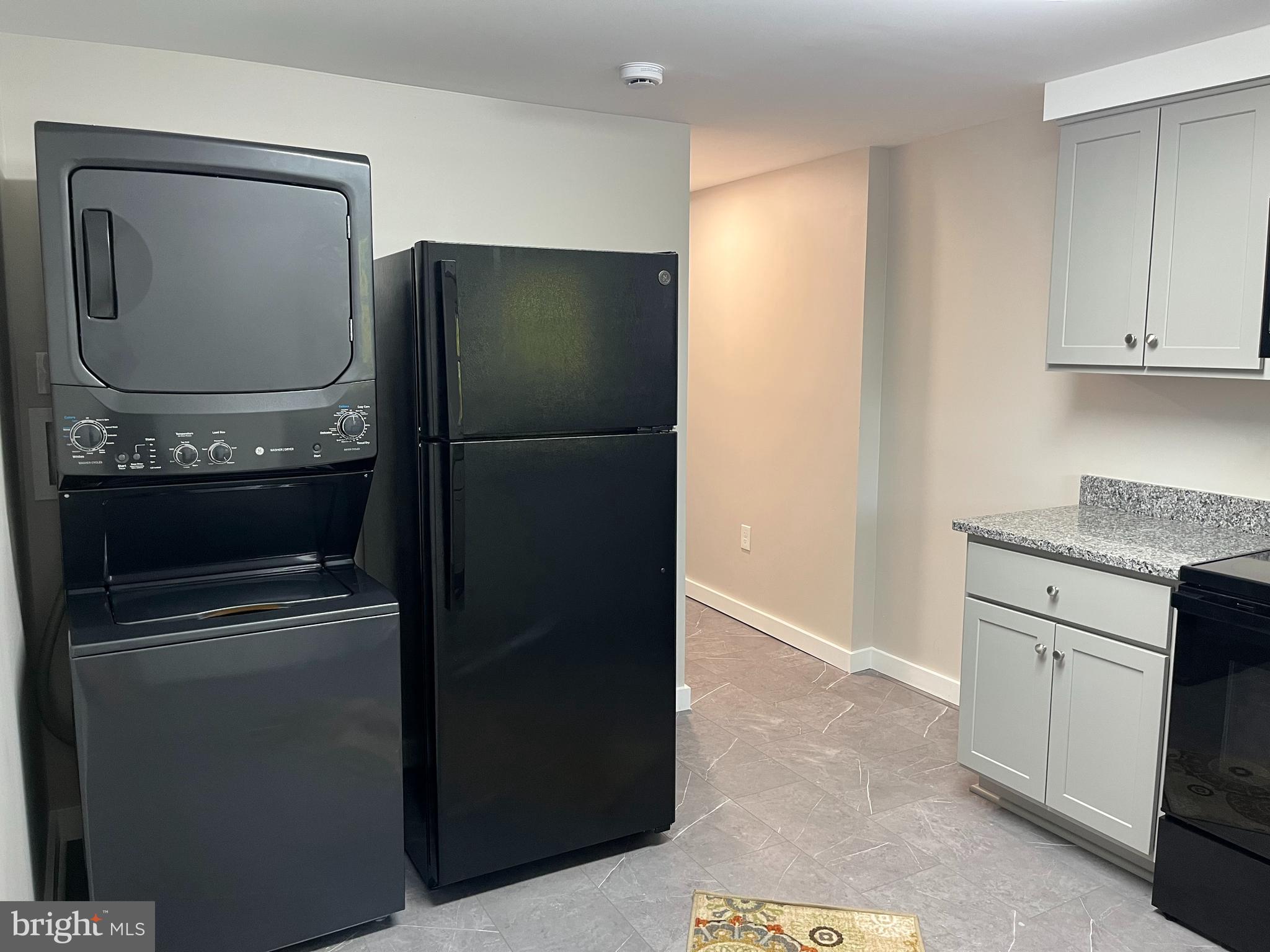 Welcome to your new home in the heart of Charles Town! This newly renovated, 1-bedroom, 1-bathroom apartment offers a perfect blend of modern amenities and comfort. This apartment is just steps away from restaurants, shopping and entertainment. The building was renovated in 2024 with LVT flooring, mini splits and granite counter tops. All appliances are new, and the unit includes washer/dryer. Minimum credit score of 625. No pets.