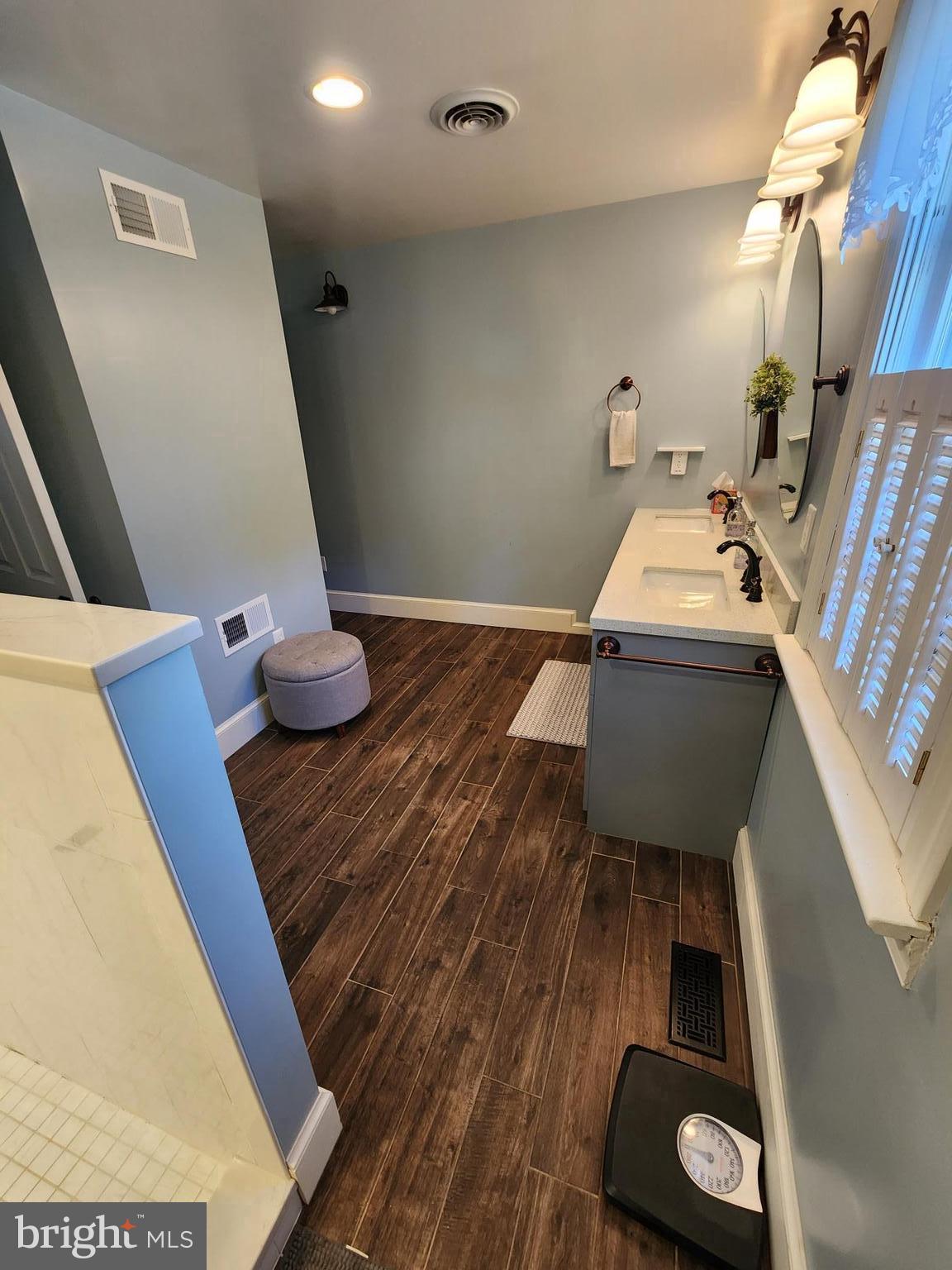 CHATEAU-GAI - Residential