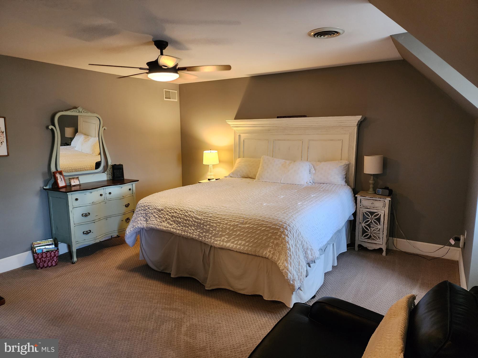 CHATEAU-GAI - Residential